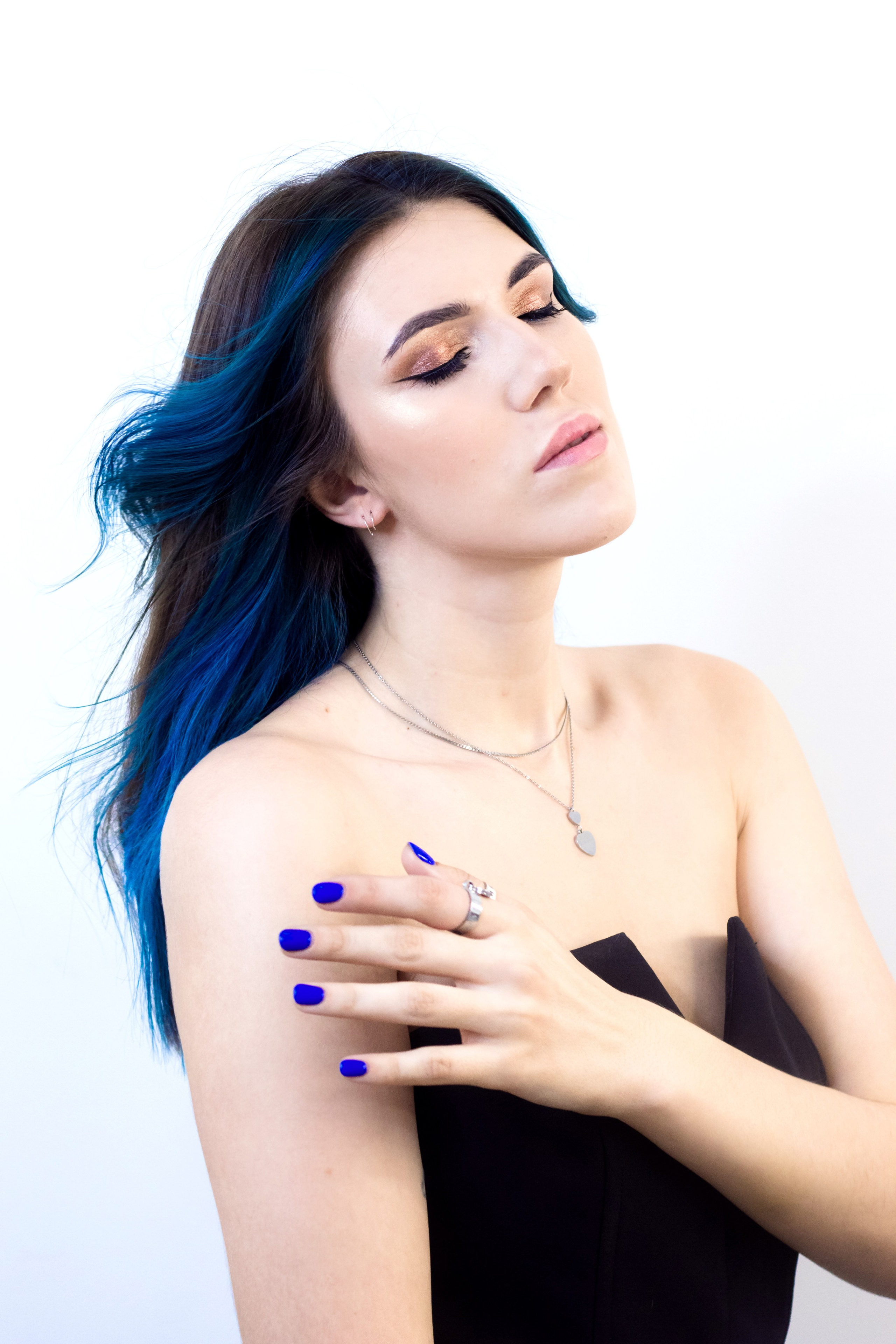 Салон красоты. Креативное окрашивание, визаж. Фотограф Мария Винницкая