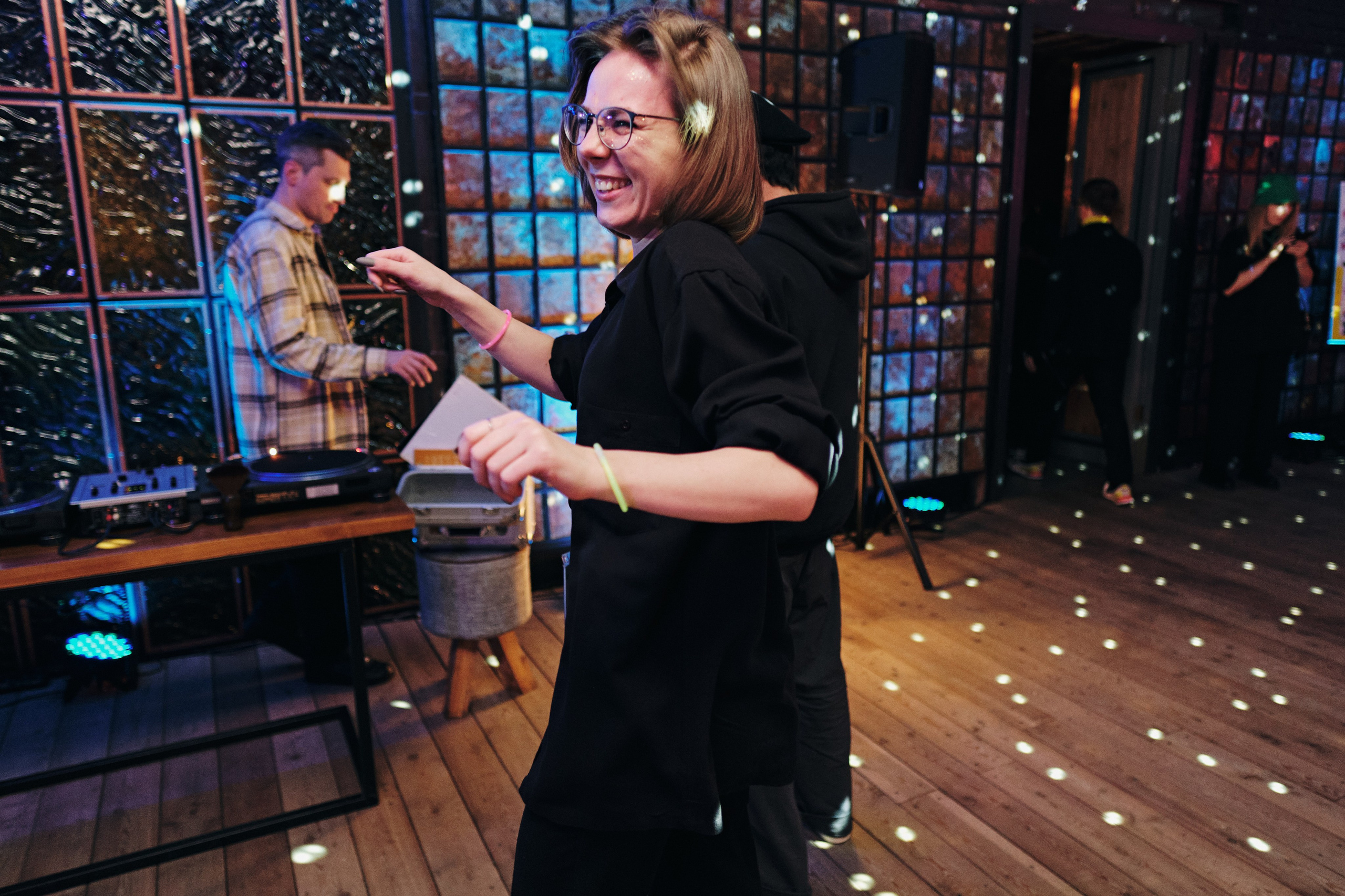 Фотограф на корпоратив в СПб. Семейные и свадебные фотосессии в СПб, в студии, на улице, на природе