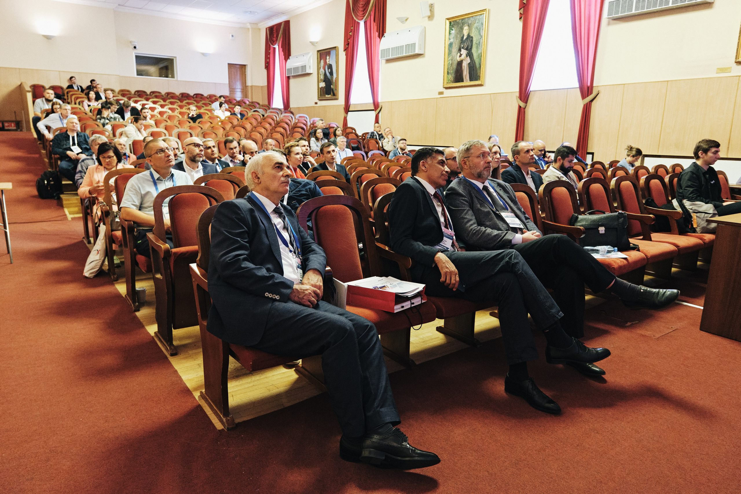 Репортажная фотосъемка Невского урологического форума в Санкт-Петербурге. Семейные и свадебные фотосессии в СПб, в студии, на улице, на природе