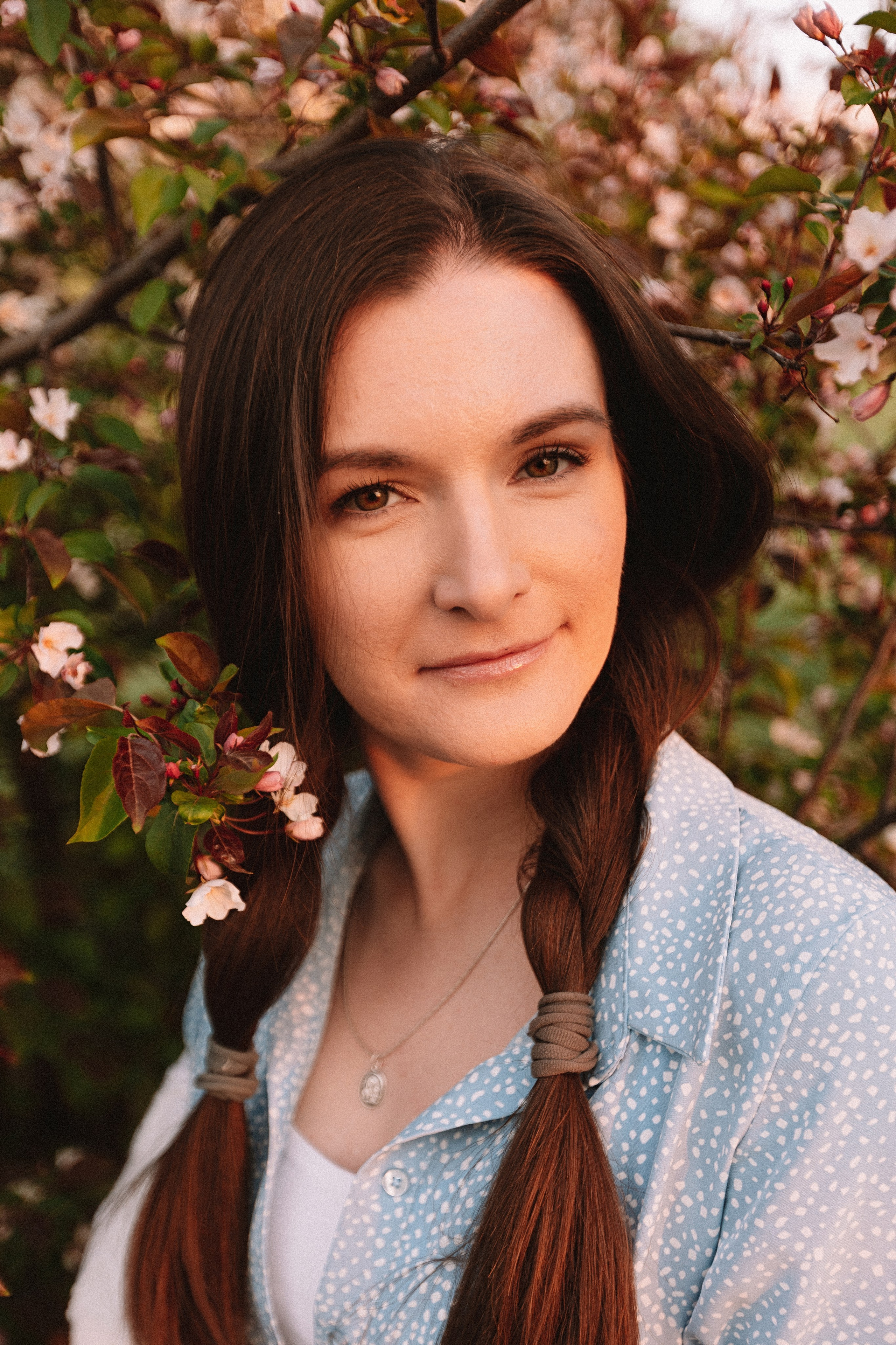 Яблони. Семейный фотограф Тюмень, фотограф на роды Салмина Мария