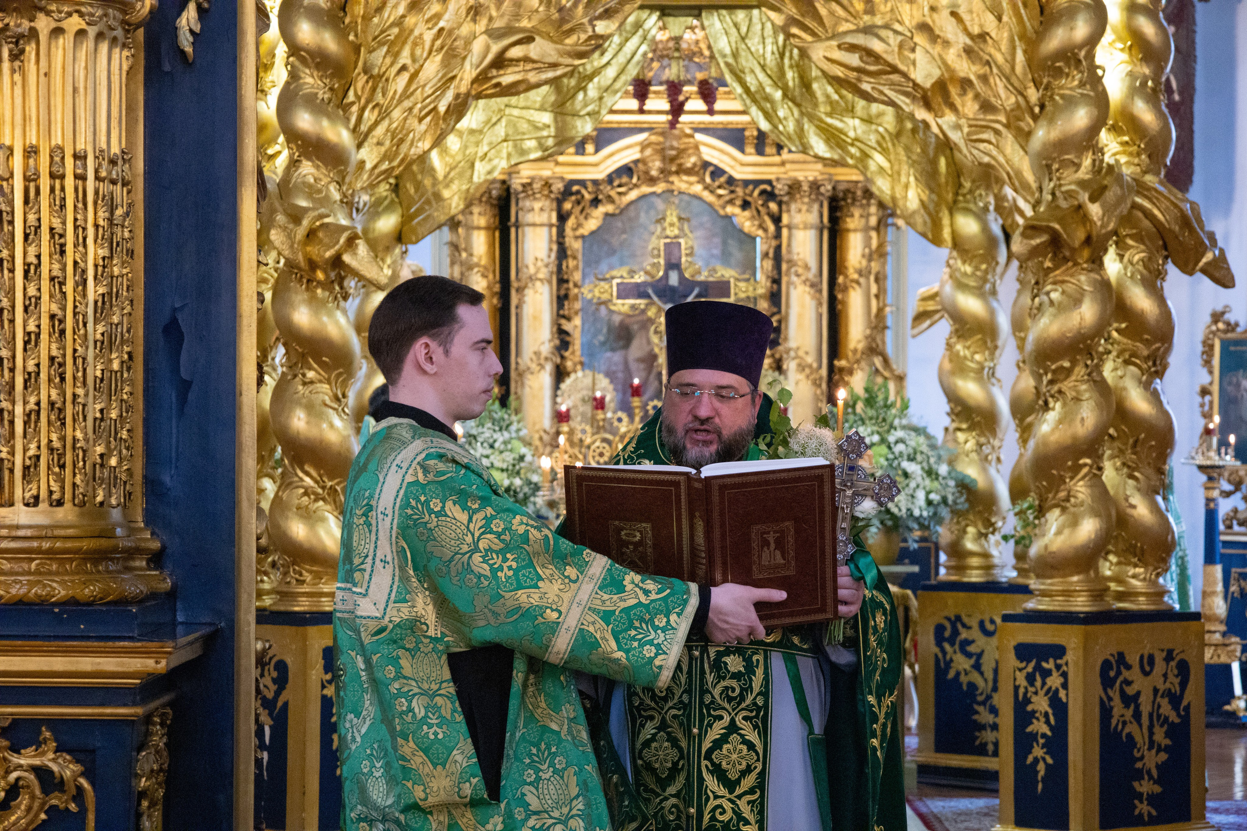 ДЕНЬ СВЯТОЙ ТРОИЦЫ. ПЯТИДЕСЯТНИЦА. НИКОЛО-БОГОЯВЛЕНСКИЙ МОРСКОЙ СОБОР