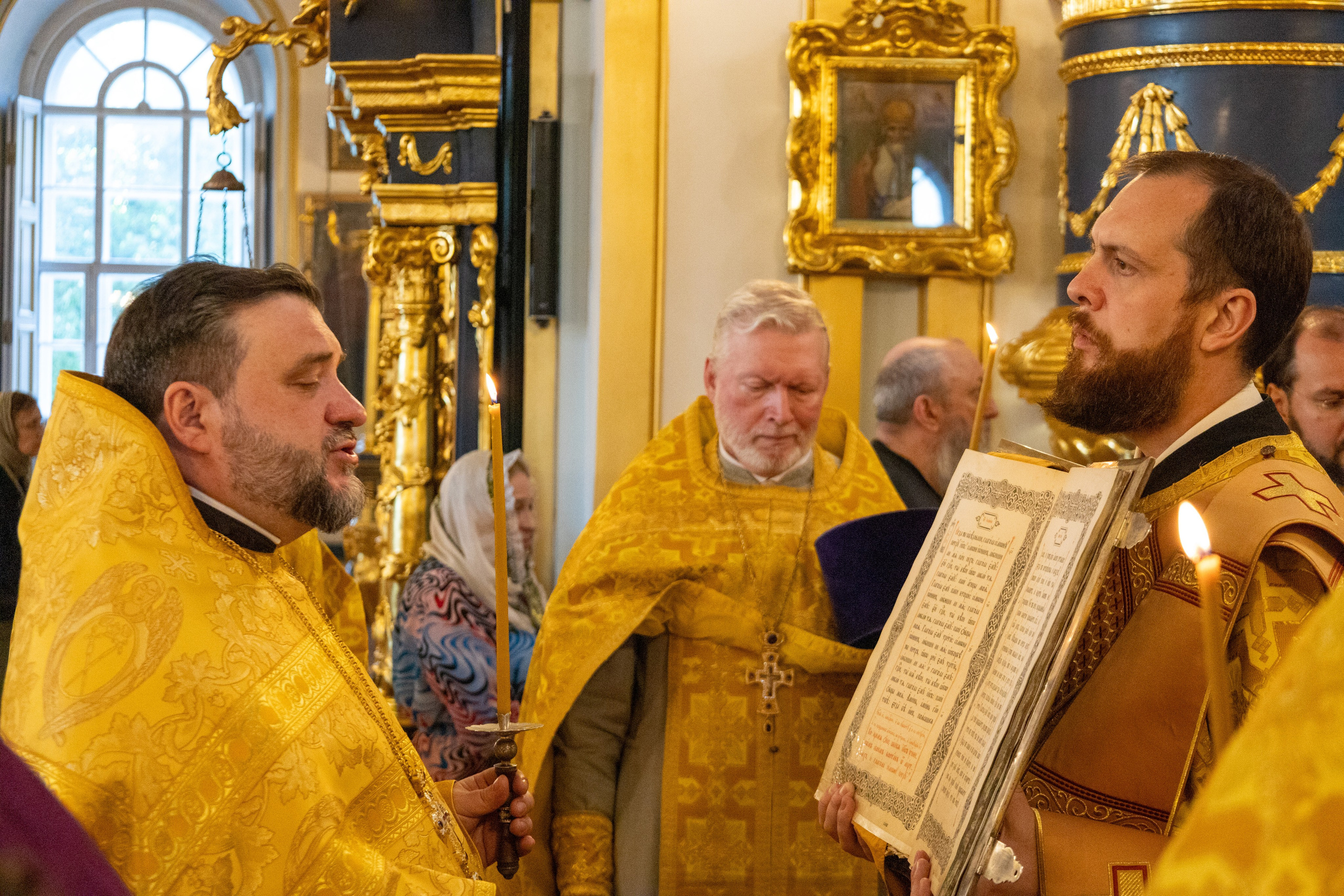 СЛАВНЫХ И ВСЕХВАЛЬНЫХ ПЕРВОВЕРХОВНЫХ АПОСТОЛОВ ПЕТРА И ПАВЛА. НИКОЛО-БОГОЯВЛЕНСКИЙ МОРСКОЙ СОБОР