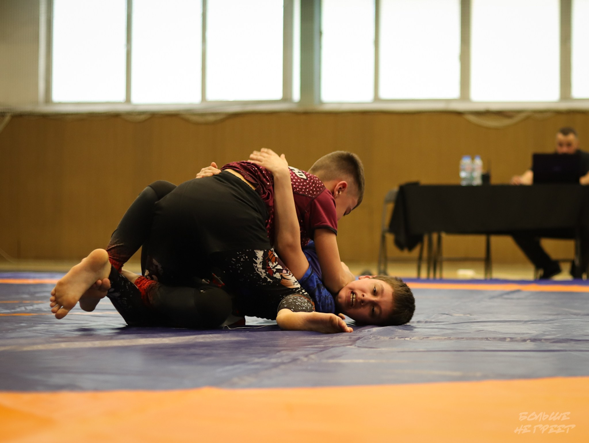 ПЕРВЕНСТВО УРФО ПО СПОРТИВНОЙ БОРЬБЕ ГРЭППЛИНГ И ГРЭППЛИНГ-ГИ. Больше не греет