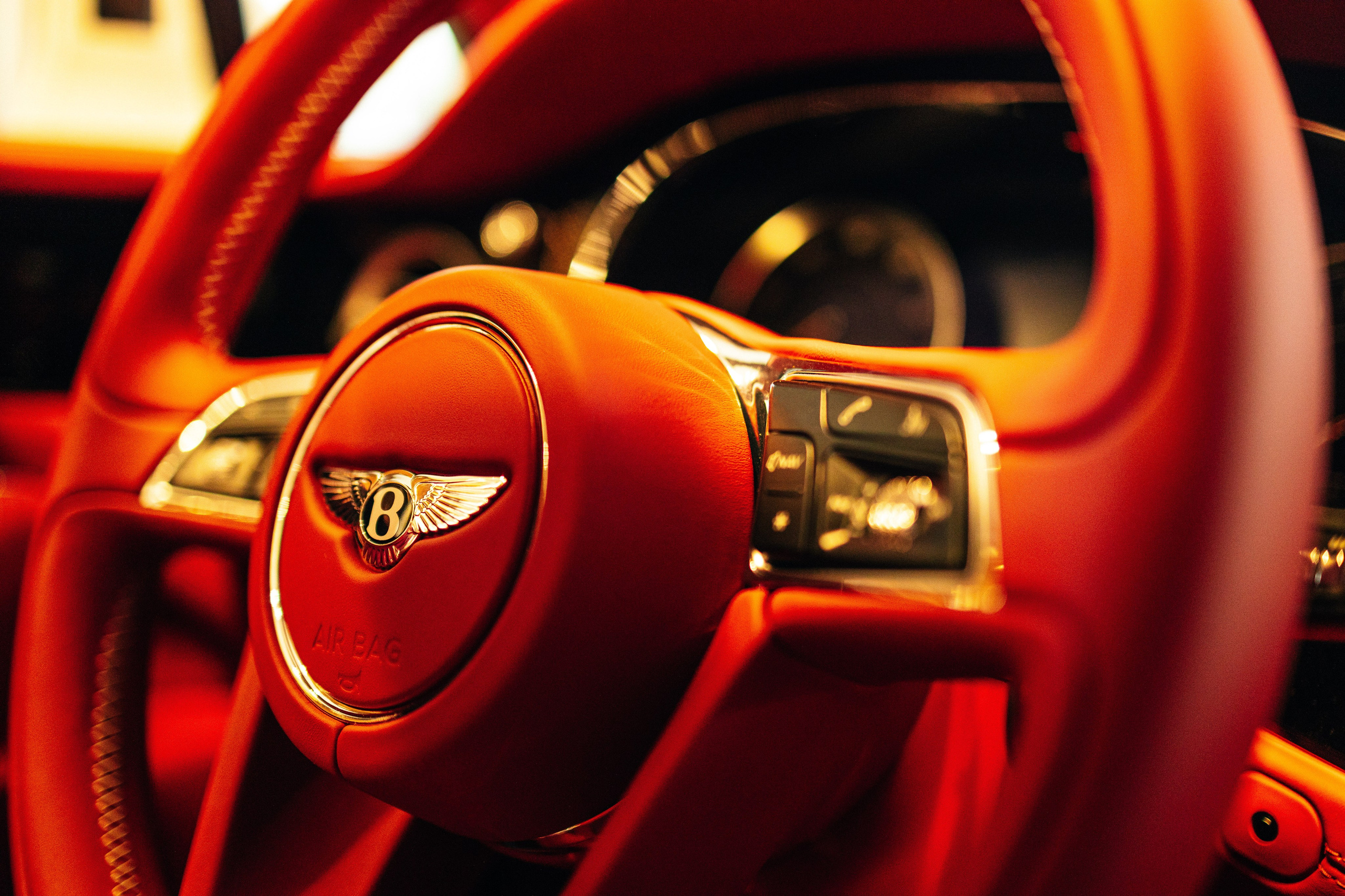 14.06.20 bentley. Руслан Плахтеев