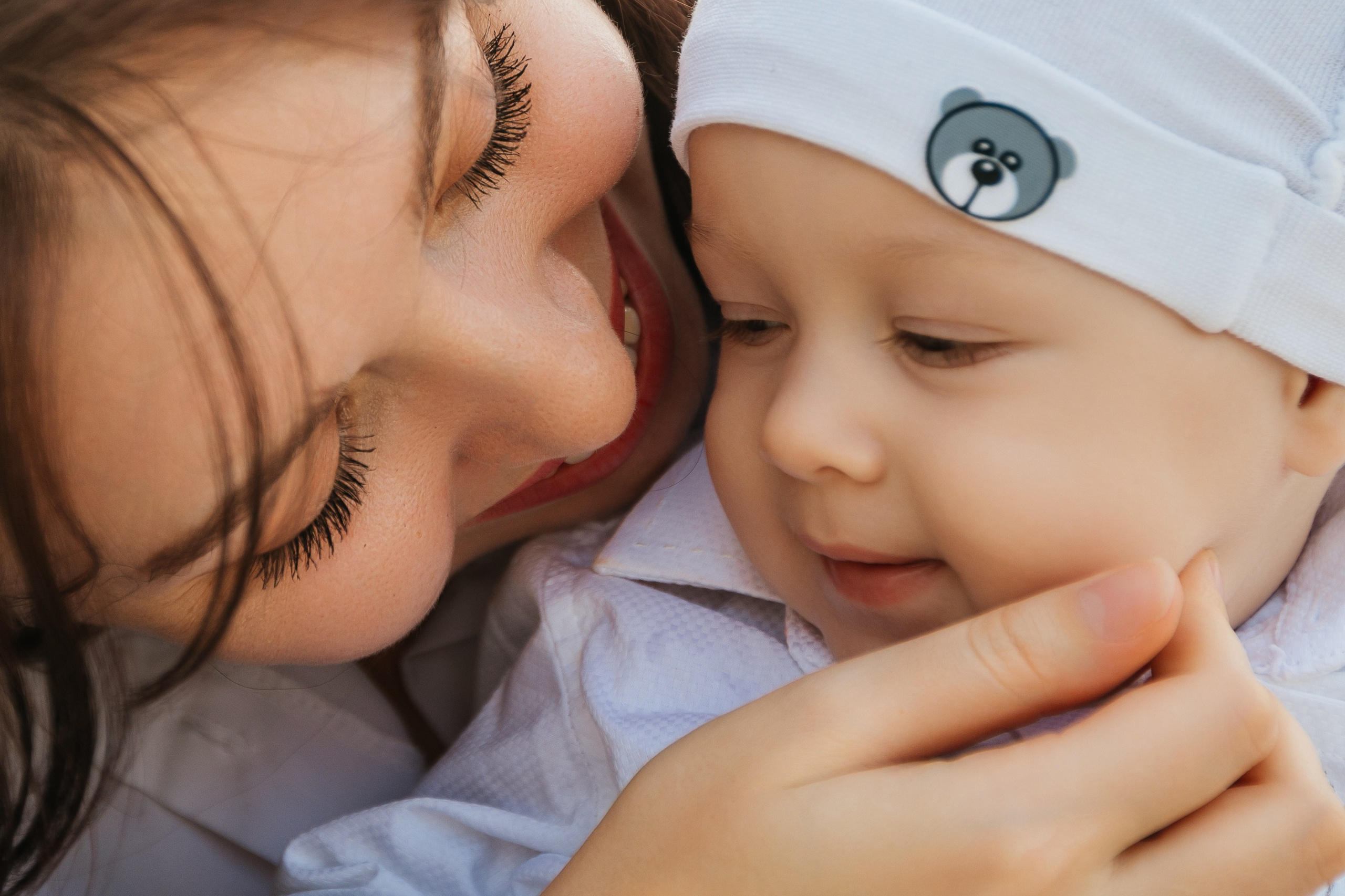 Алексей и Нарине с малышом. Фотограф в Сочи. Свадебная видеосъемка Сочи