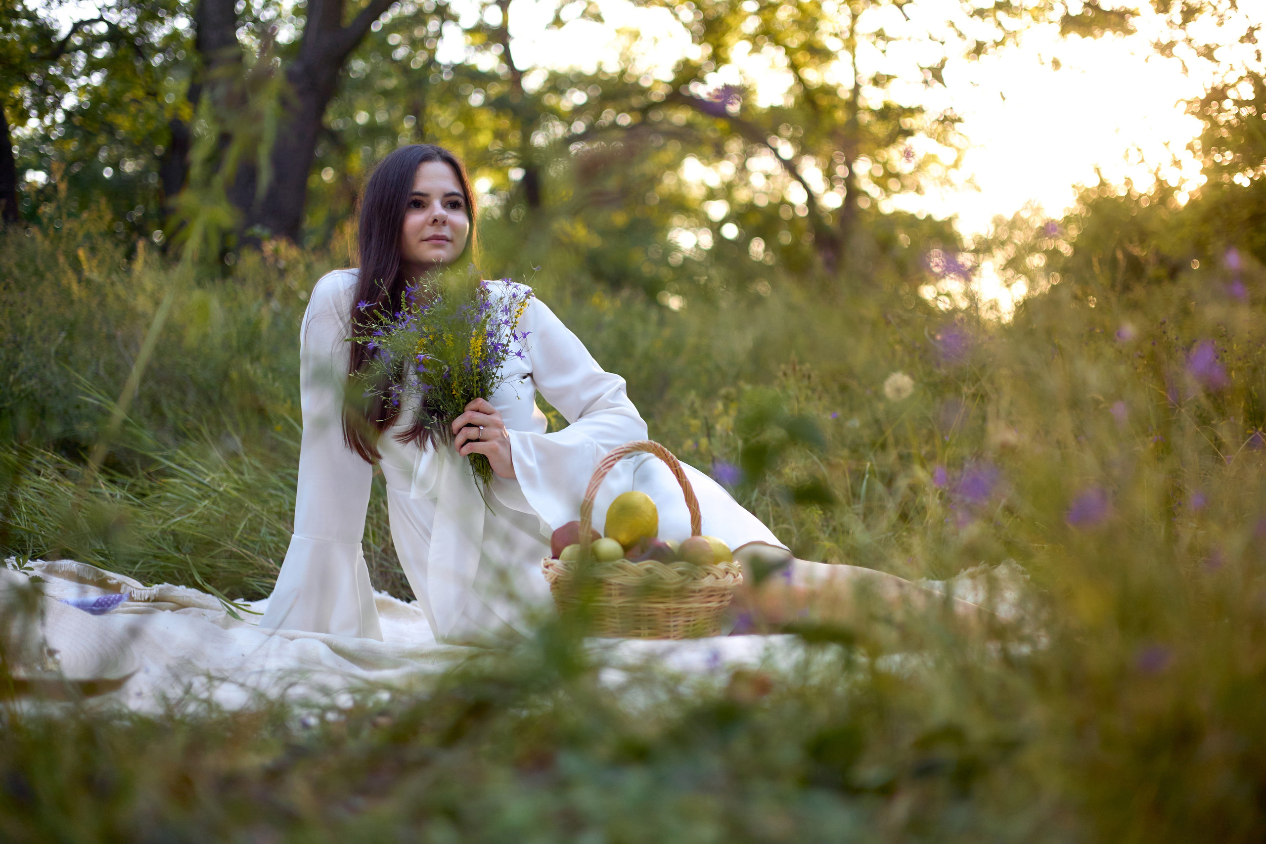 Индивидуальная съемка в летнем лесу. Формат «Для себя». Фотограф Волгоград Дмитрий Туманов