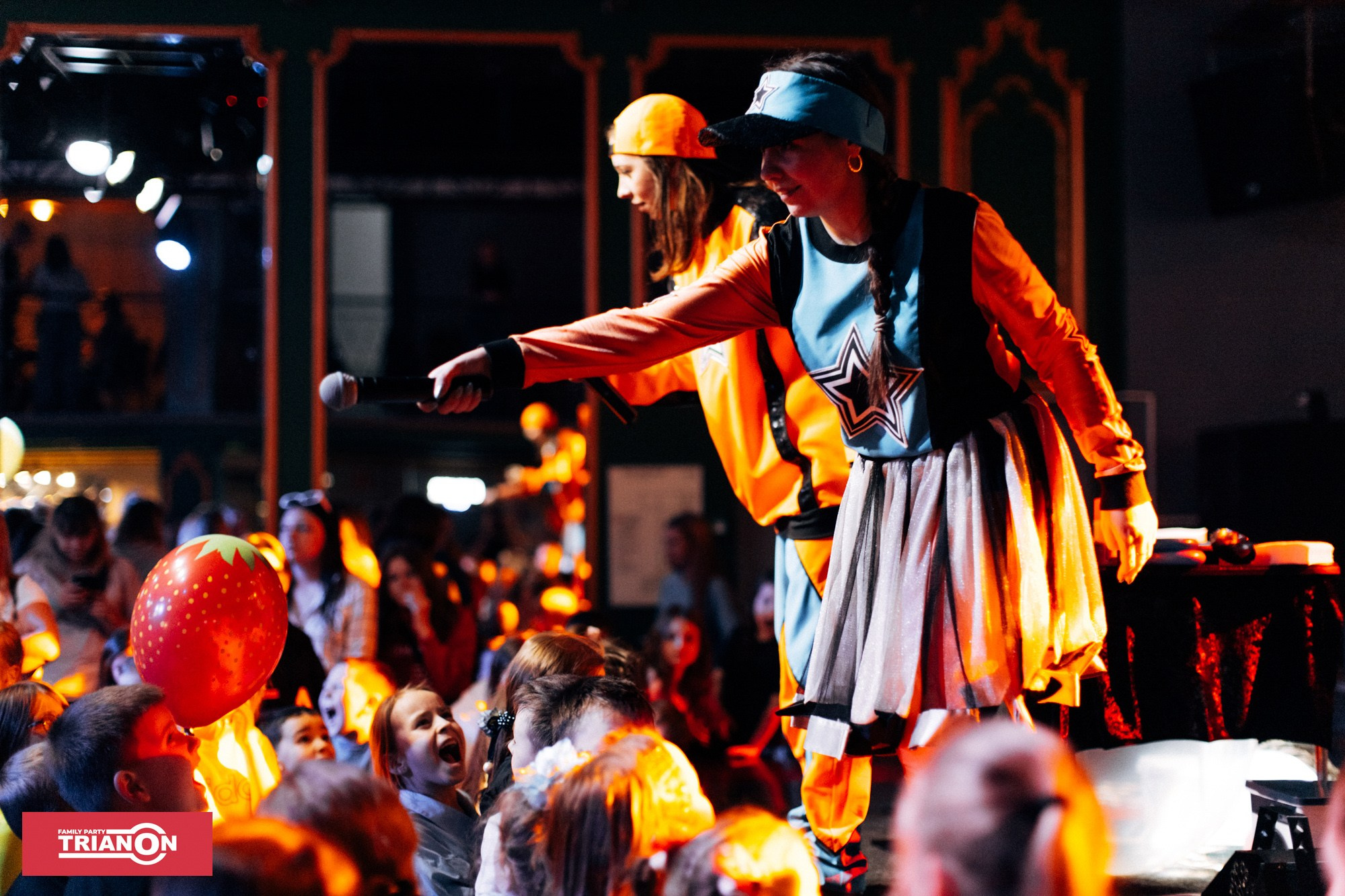 Семейная дискотека TRIANON. Фотограф Владимир Молоканов