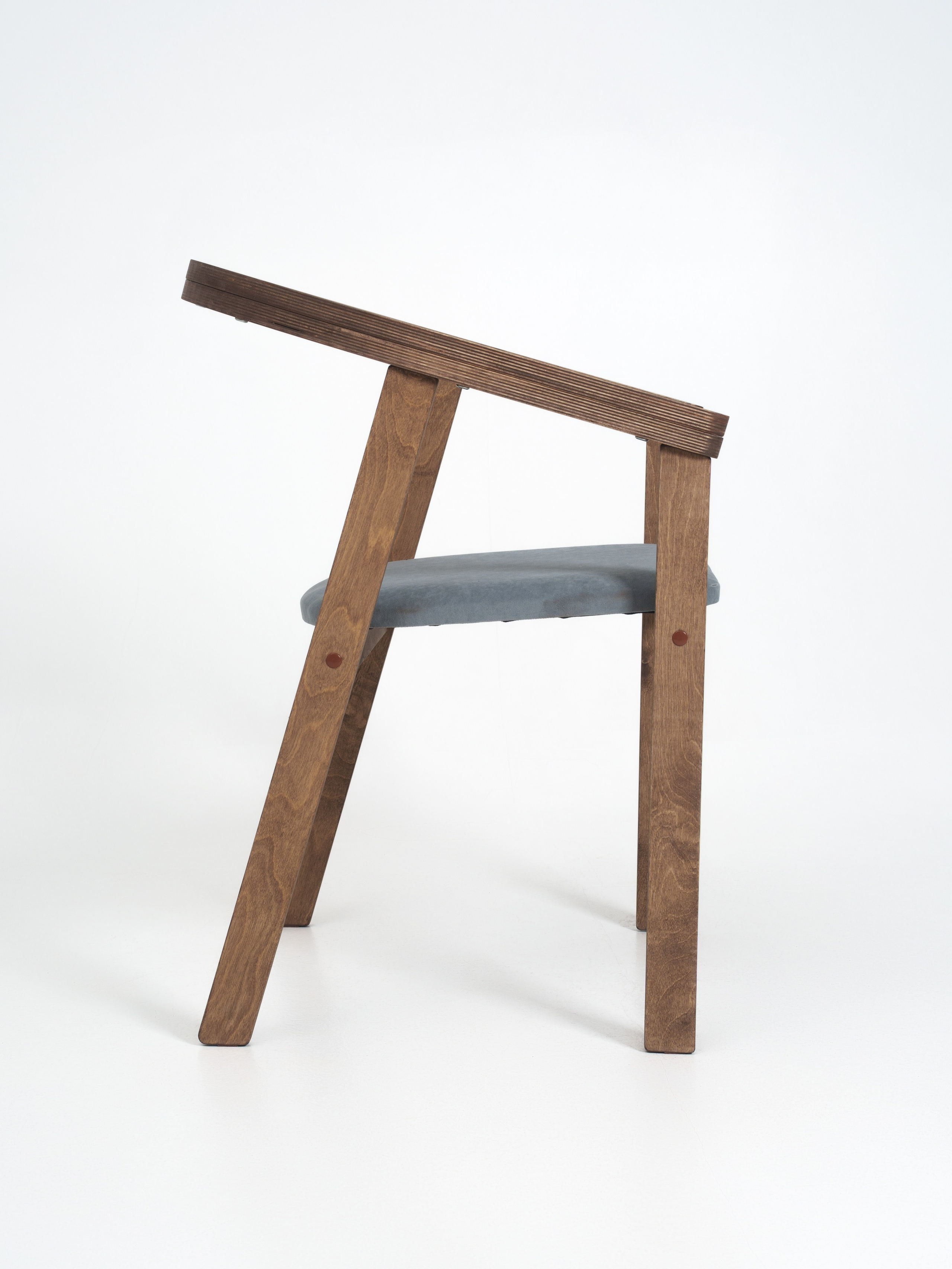 Столы и стулья для маркетплейсов. Иван Упоров — фотограф, рилсмейкер чебоксары