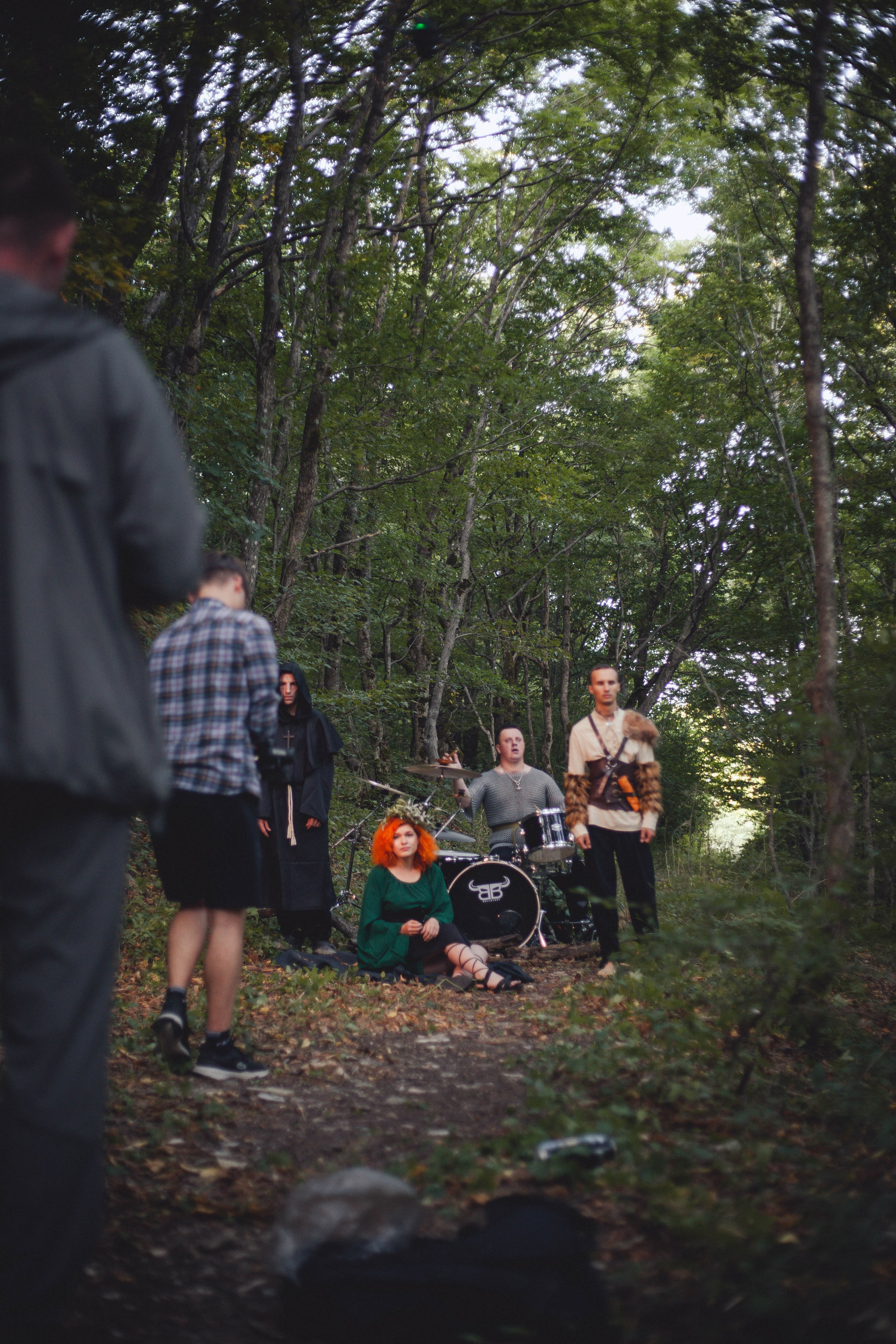 Клип. Уличный фотограф Города N