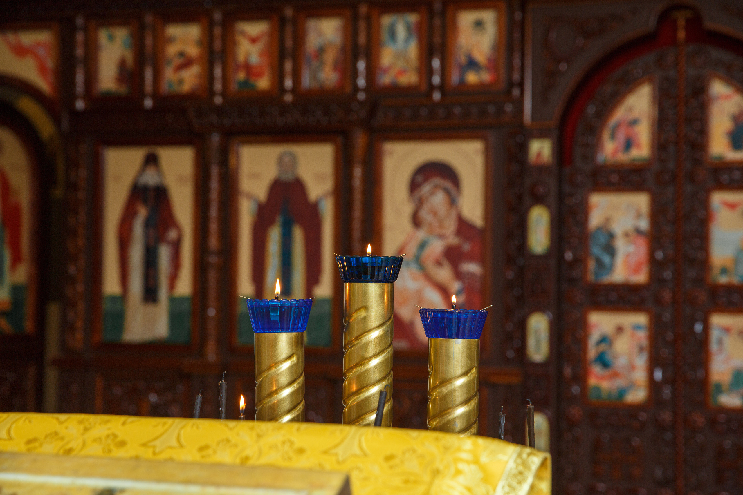 Фотограф на крещение в Мытищах в Никольском храме на Дружбе