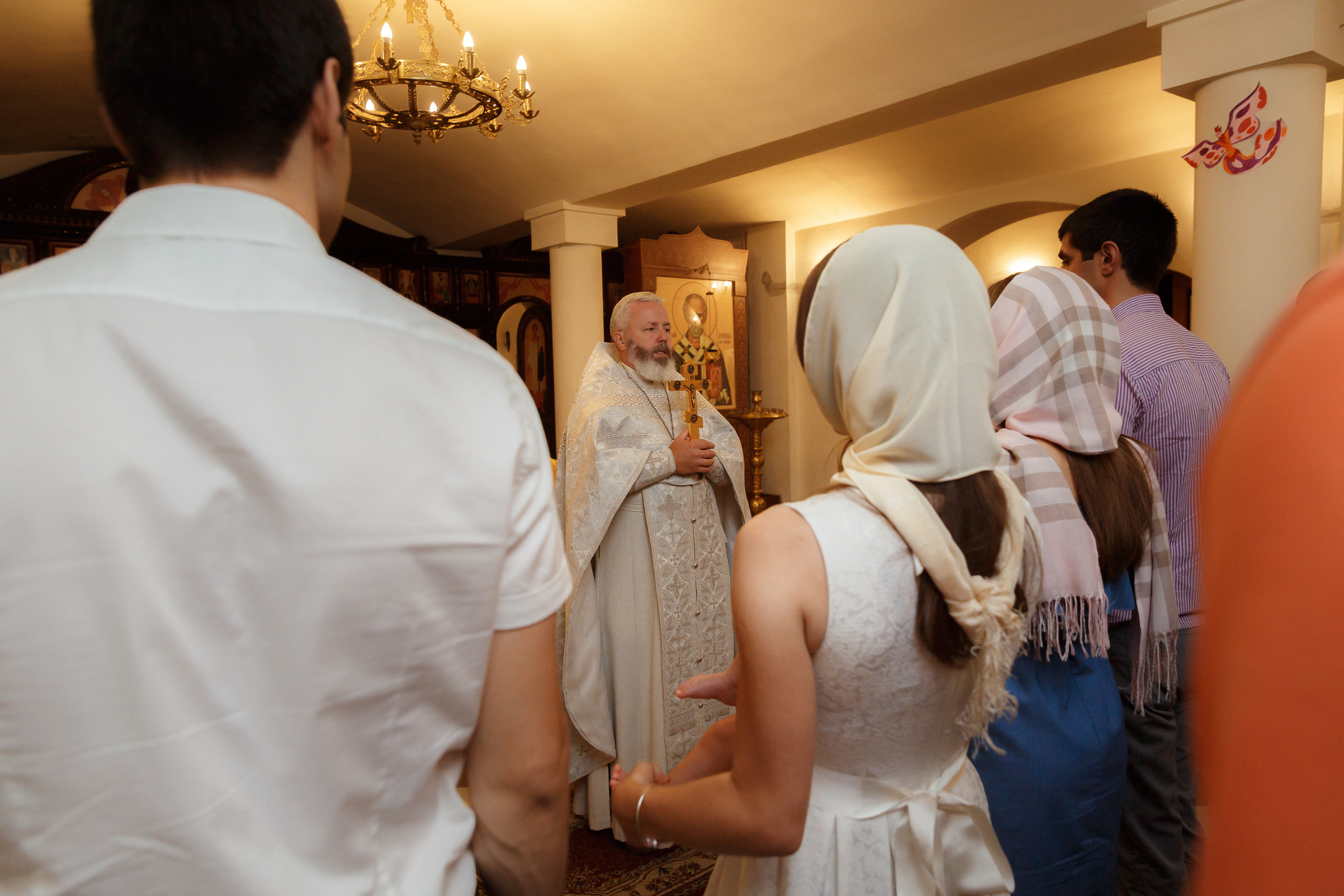 Фотограф на крещение в Мытищах в Никольском храме на Дружбе