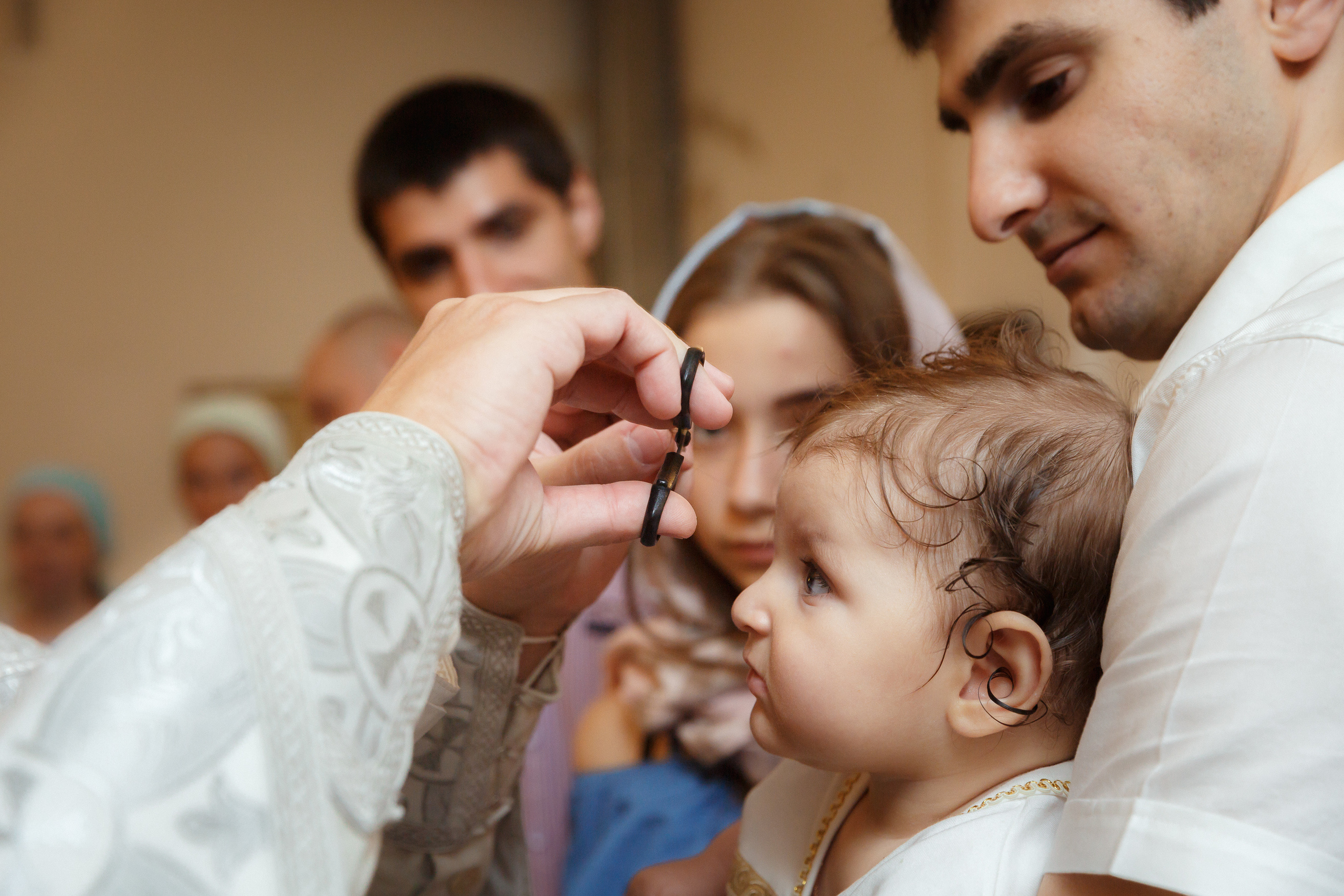 Фотограф на крещение в Мытищах в Никольском храме на Дружбе