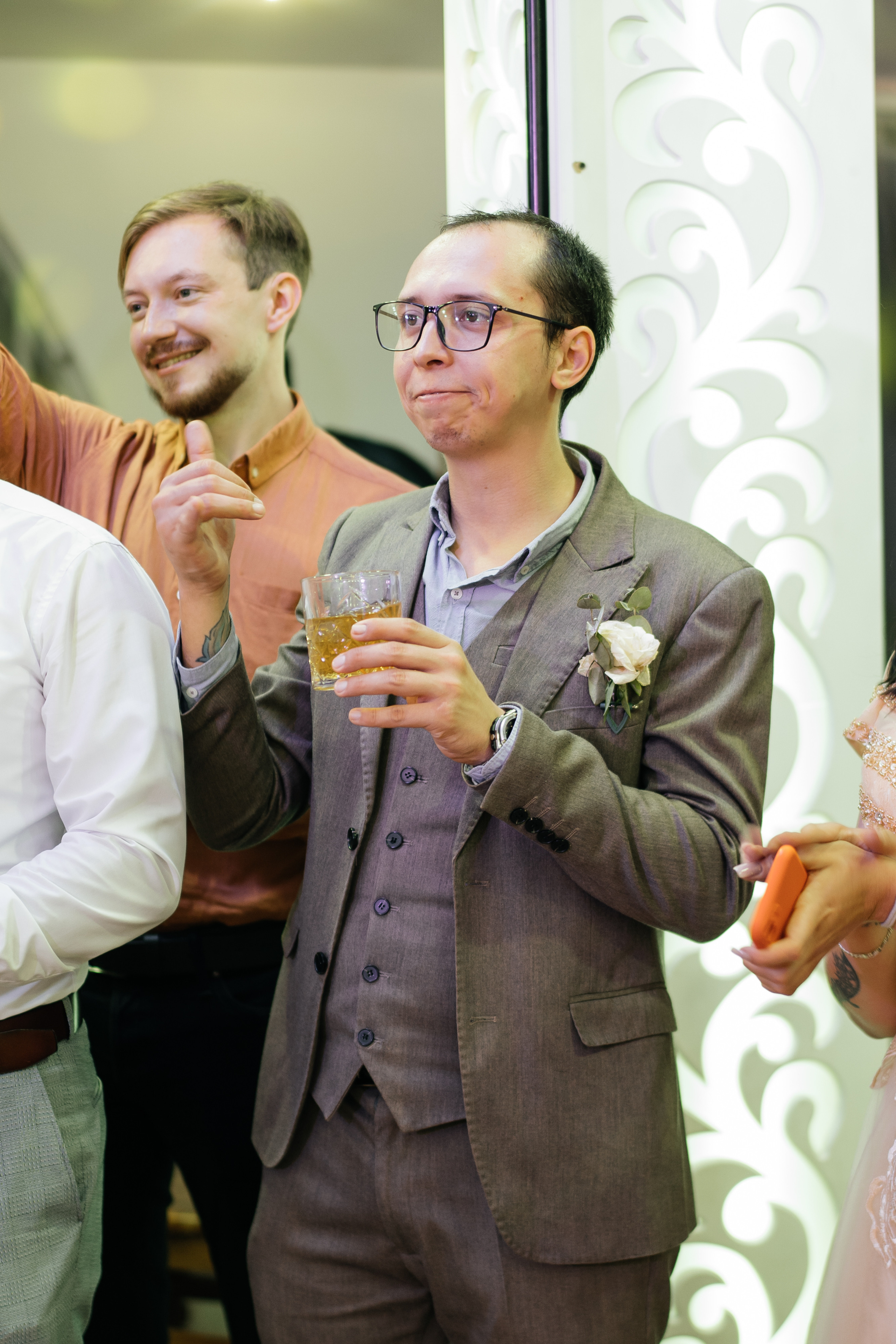 V&M. Свадебный фотограф алматы Шожебаев Кайрат