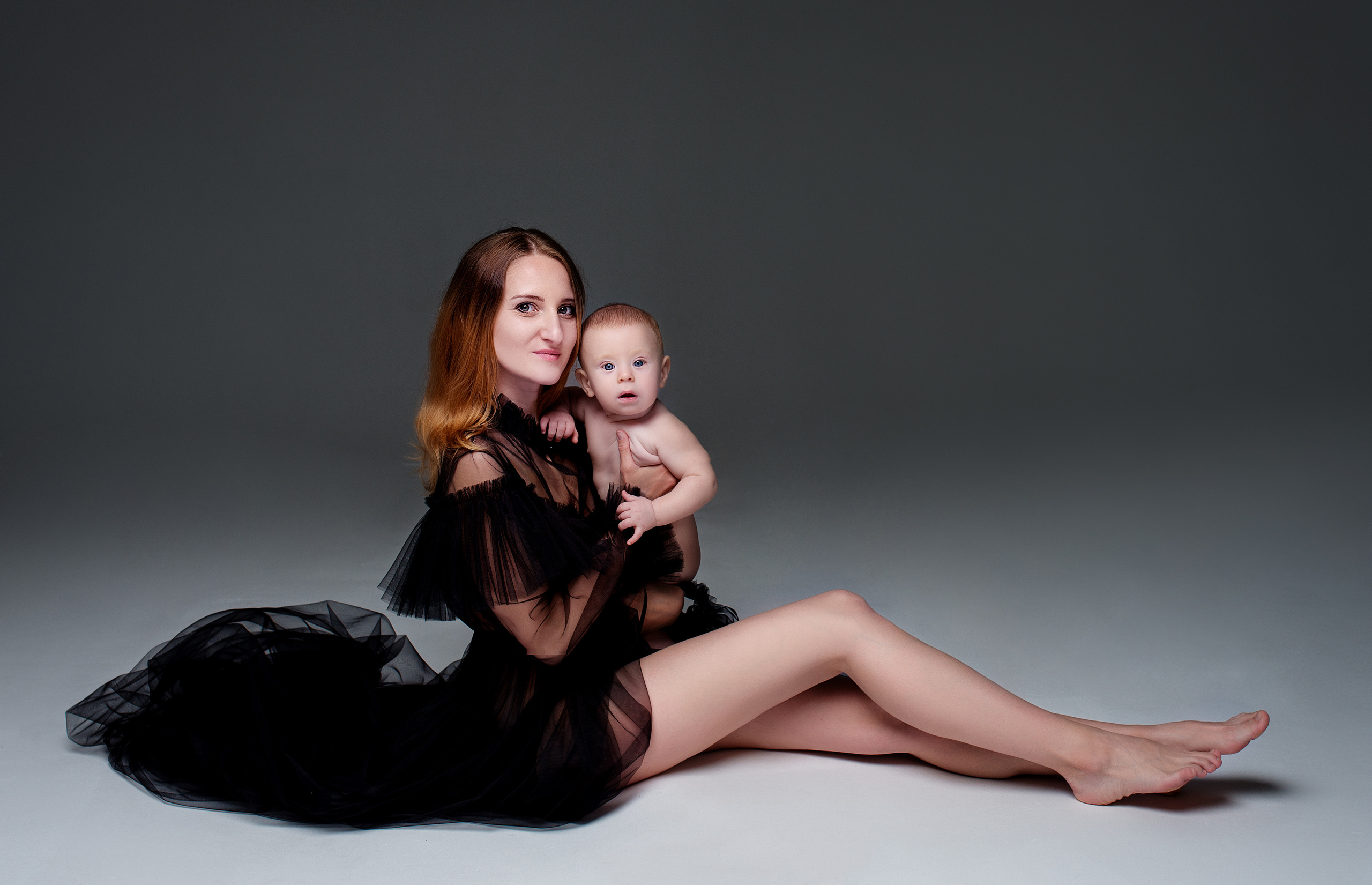 Мама и малыш. Наталья Михайлова Фотограф новорожденных в Ярославле