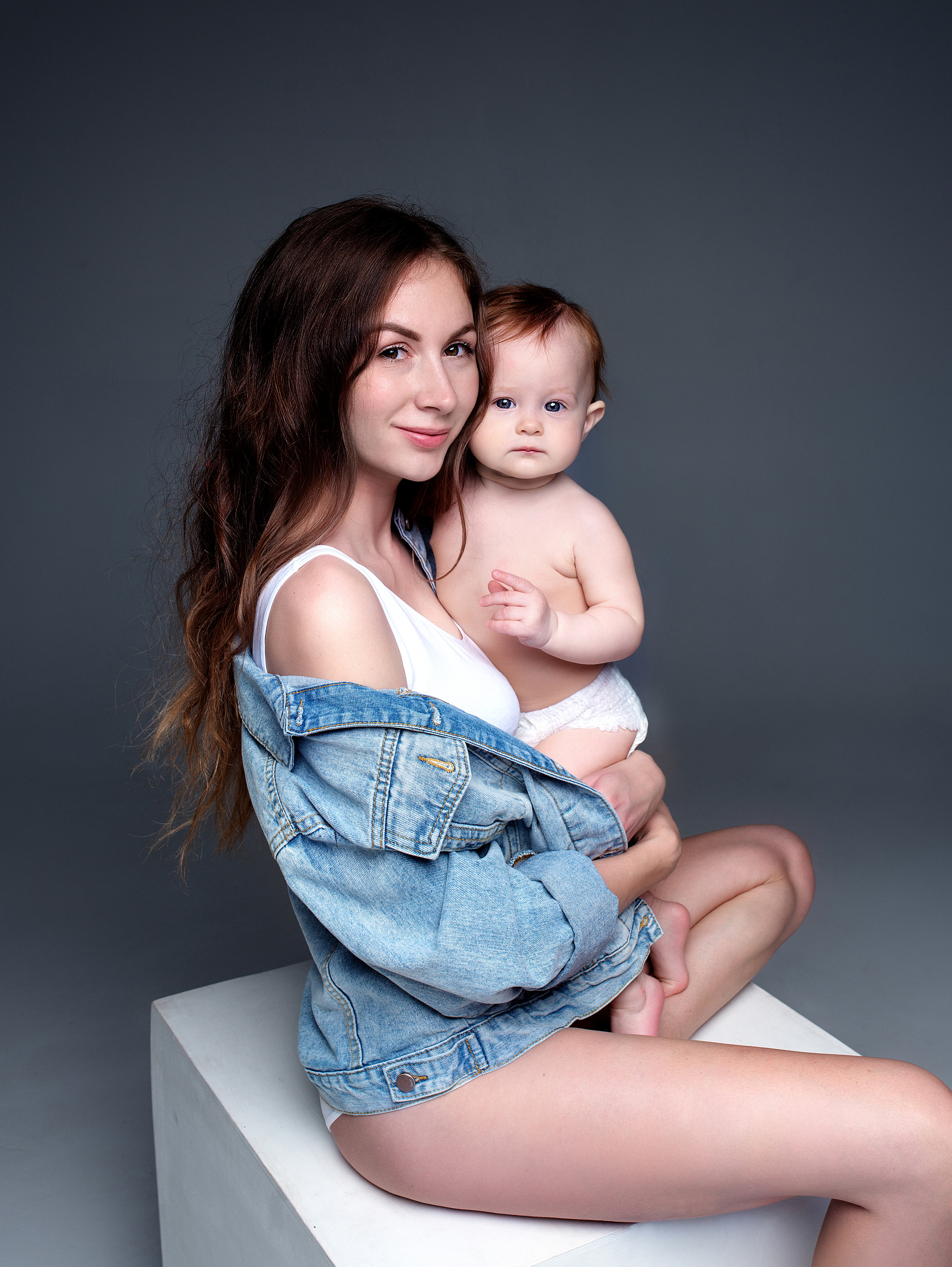 Мама и малыш. Наталья Михайлова Фотограф новорожденных в Ярославле