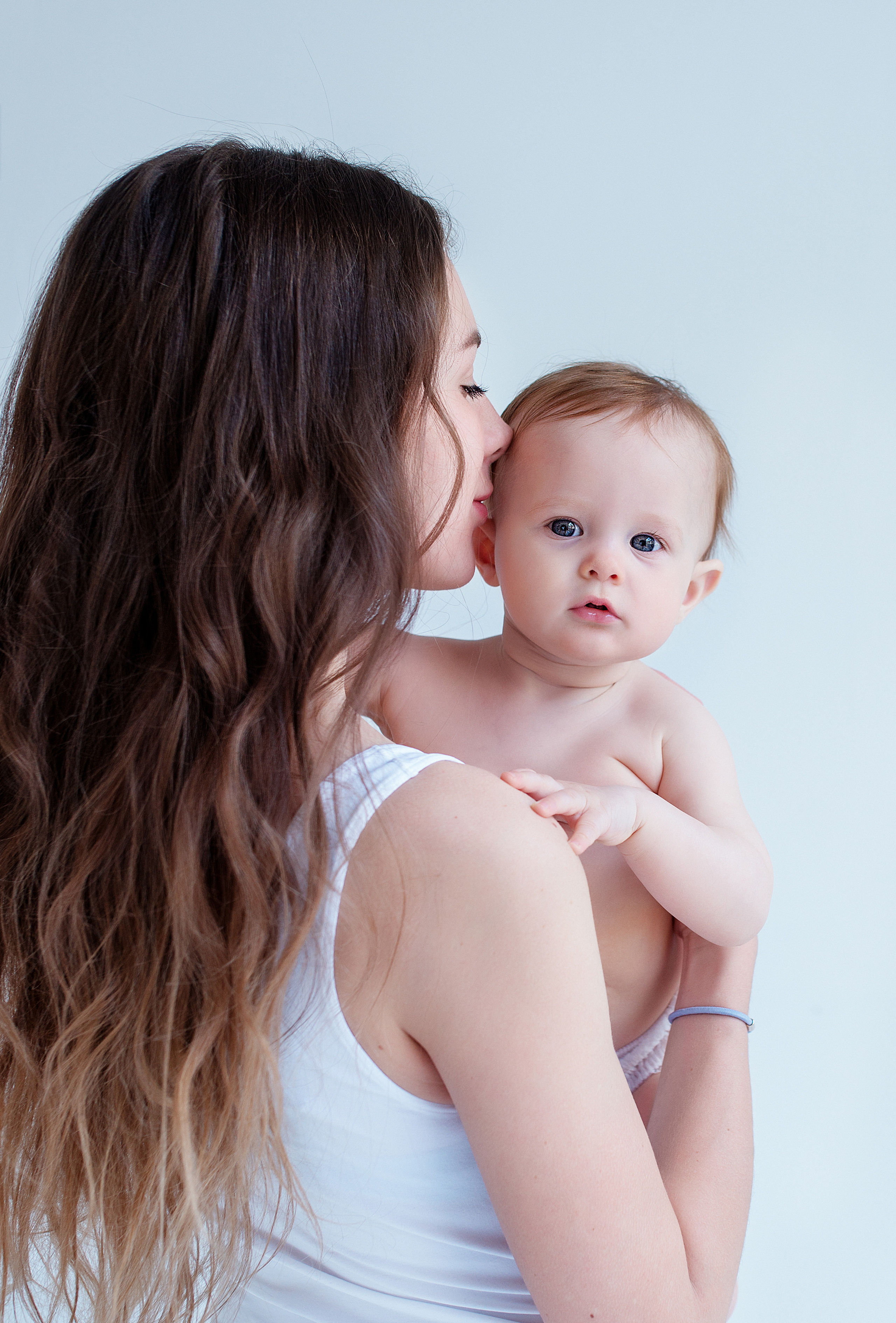 Мама и малыш. Наталья Михайлова Фотограф новорожденных в Ярославле