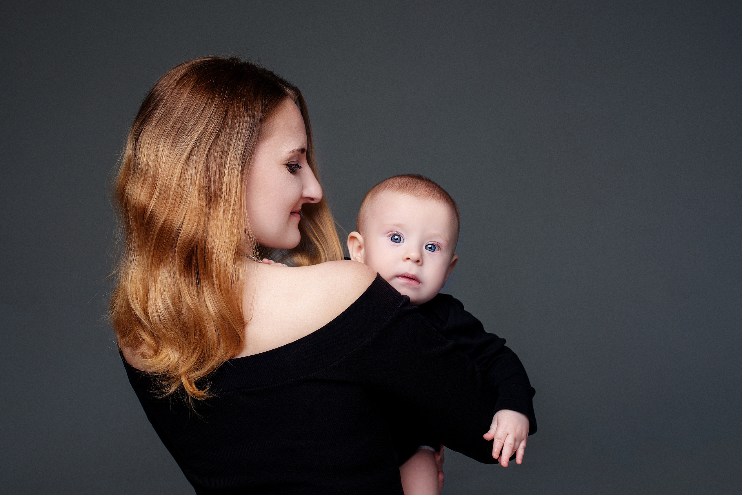 Мама и малыш. Наталья Михайлова Фотограф новорожденных в Ярославле