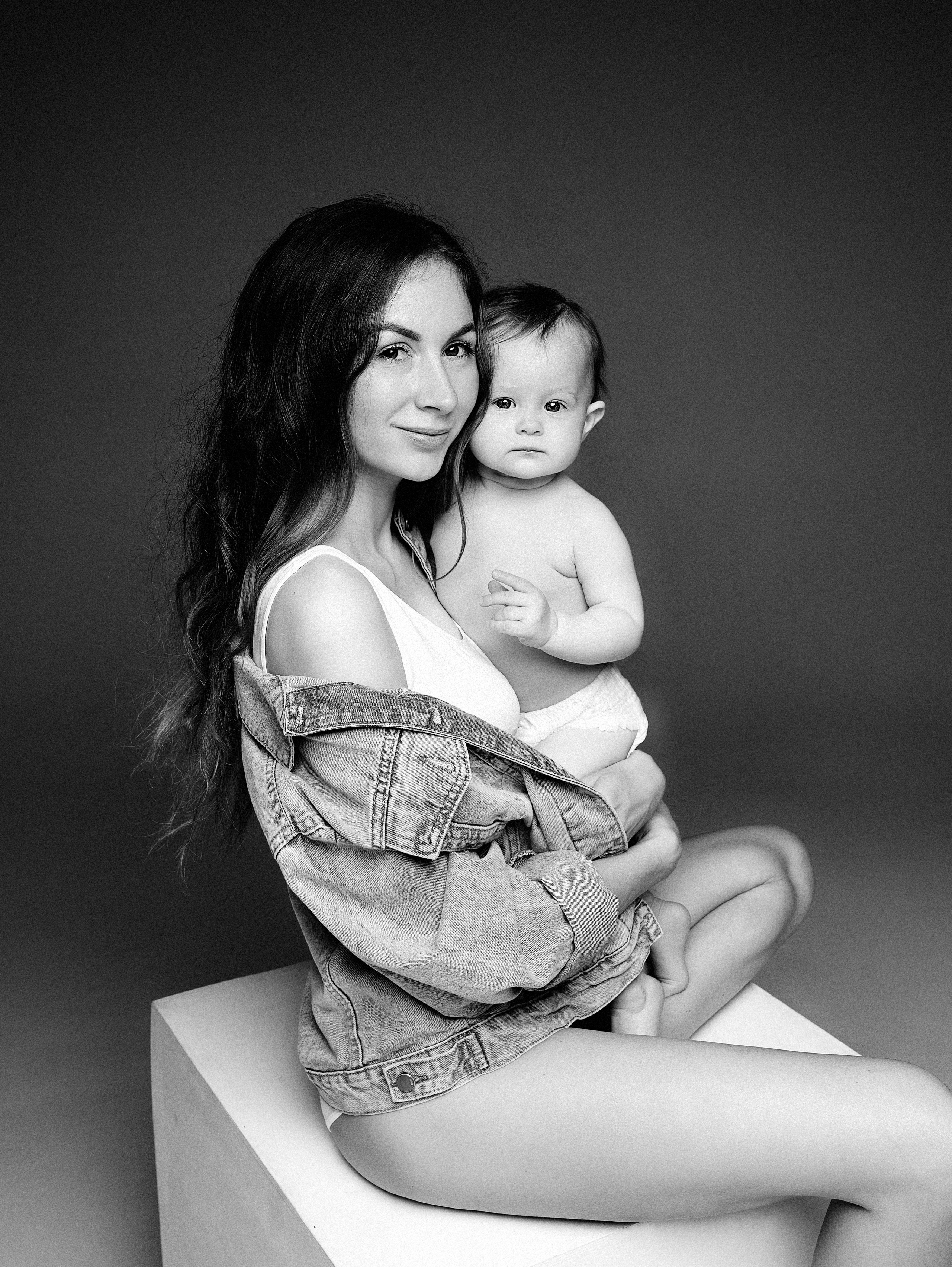 Мама и малыш. Наталья Михайлова Фотограф новорожденных в Ярославле