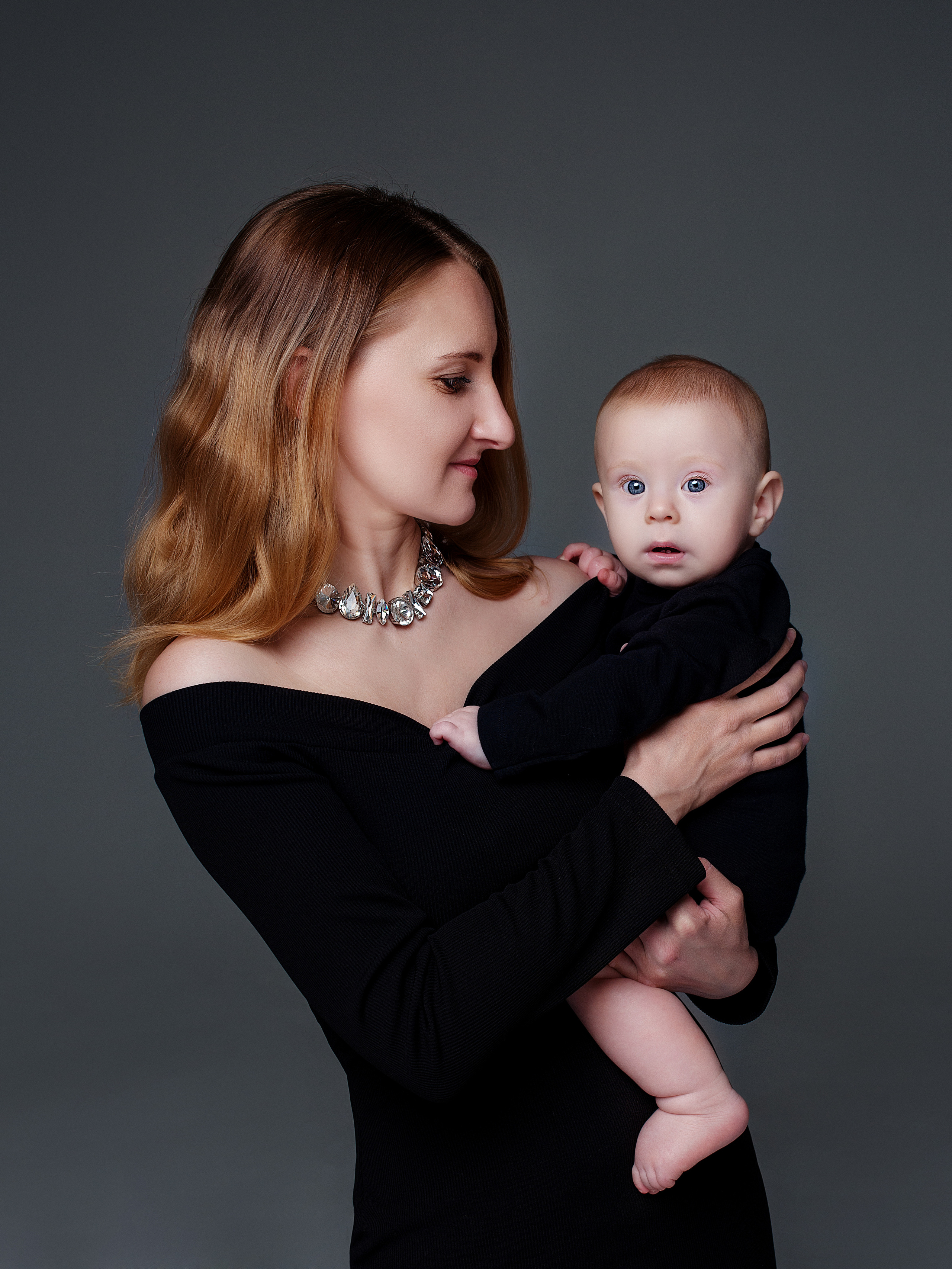 Мама и малыш. Наталья Михайлова Фотограф новорожденных в Ярославле