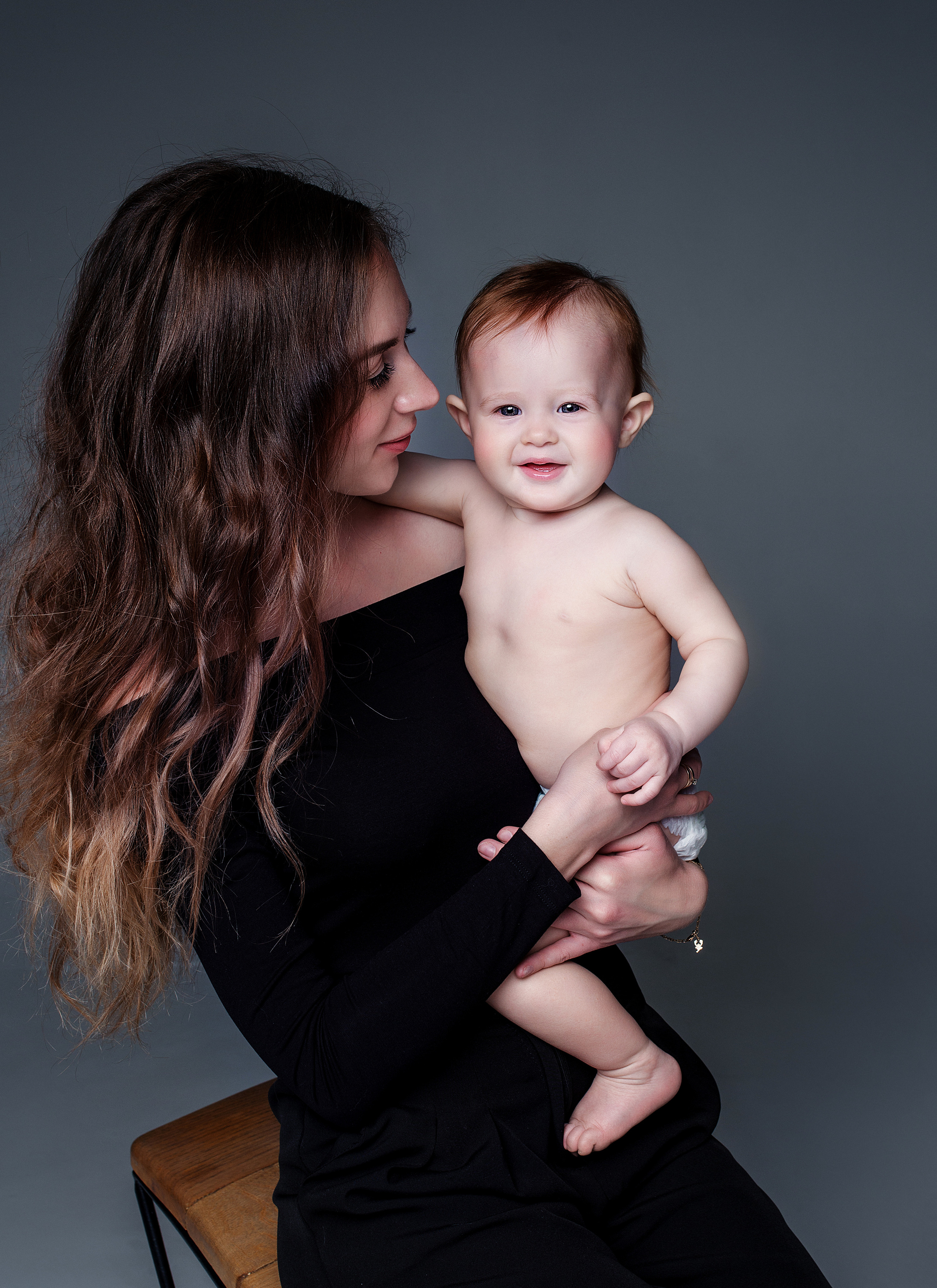 Мама и малыш. Наталья Михайлова Фотограф новорожденных в Ярославле