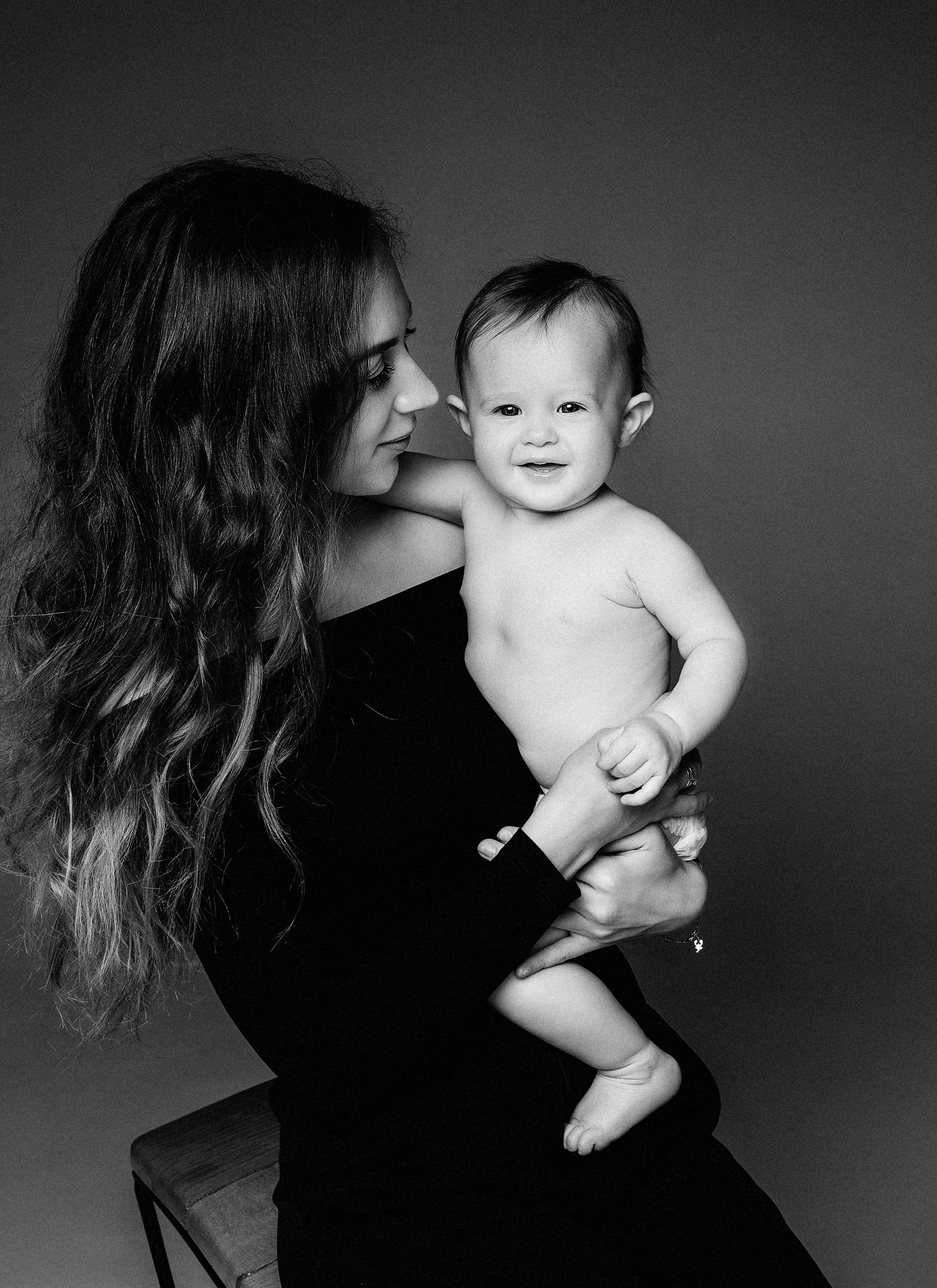 Мама и малыш. Наталья Михайлова Фотограф новорожденных в Ярославле