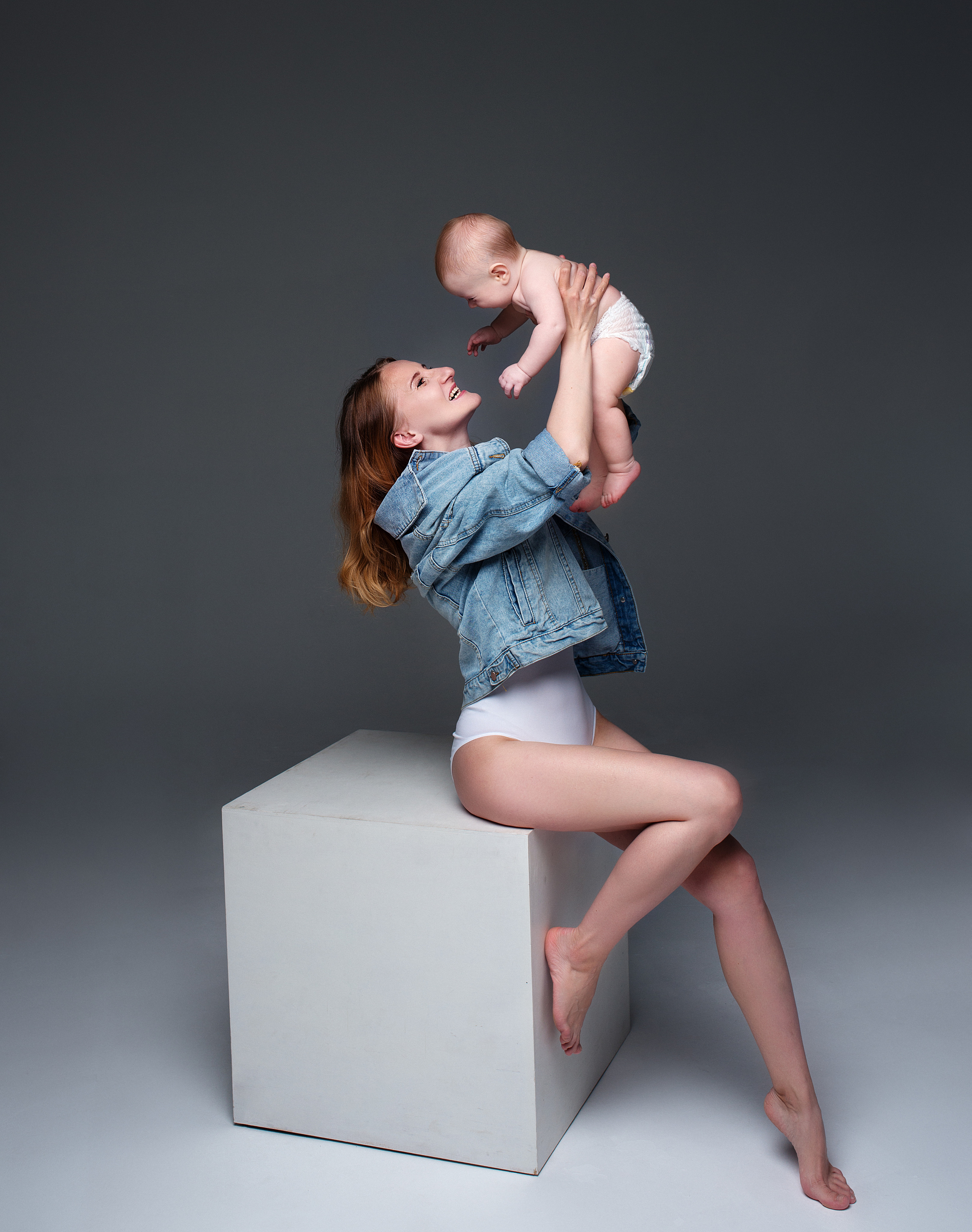 Мама и малыш. Наталья Михайлова Фотограф новорожденных в Ярославле