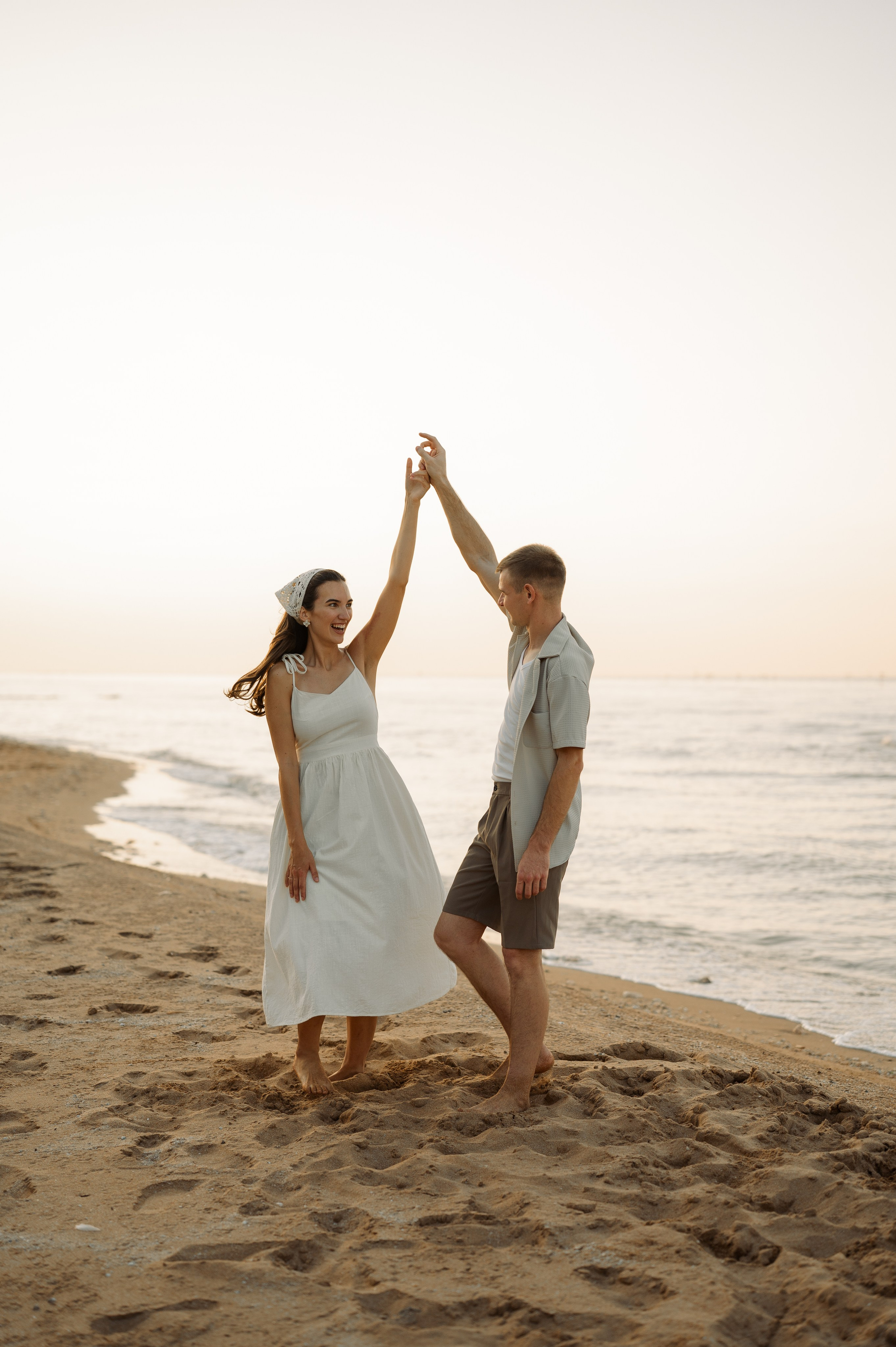 Предсвадебная съёмка на море🌊. Свадебный и семейный фотограф в Краснодаре Алина Мельник