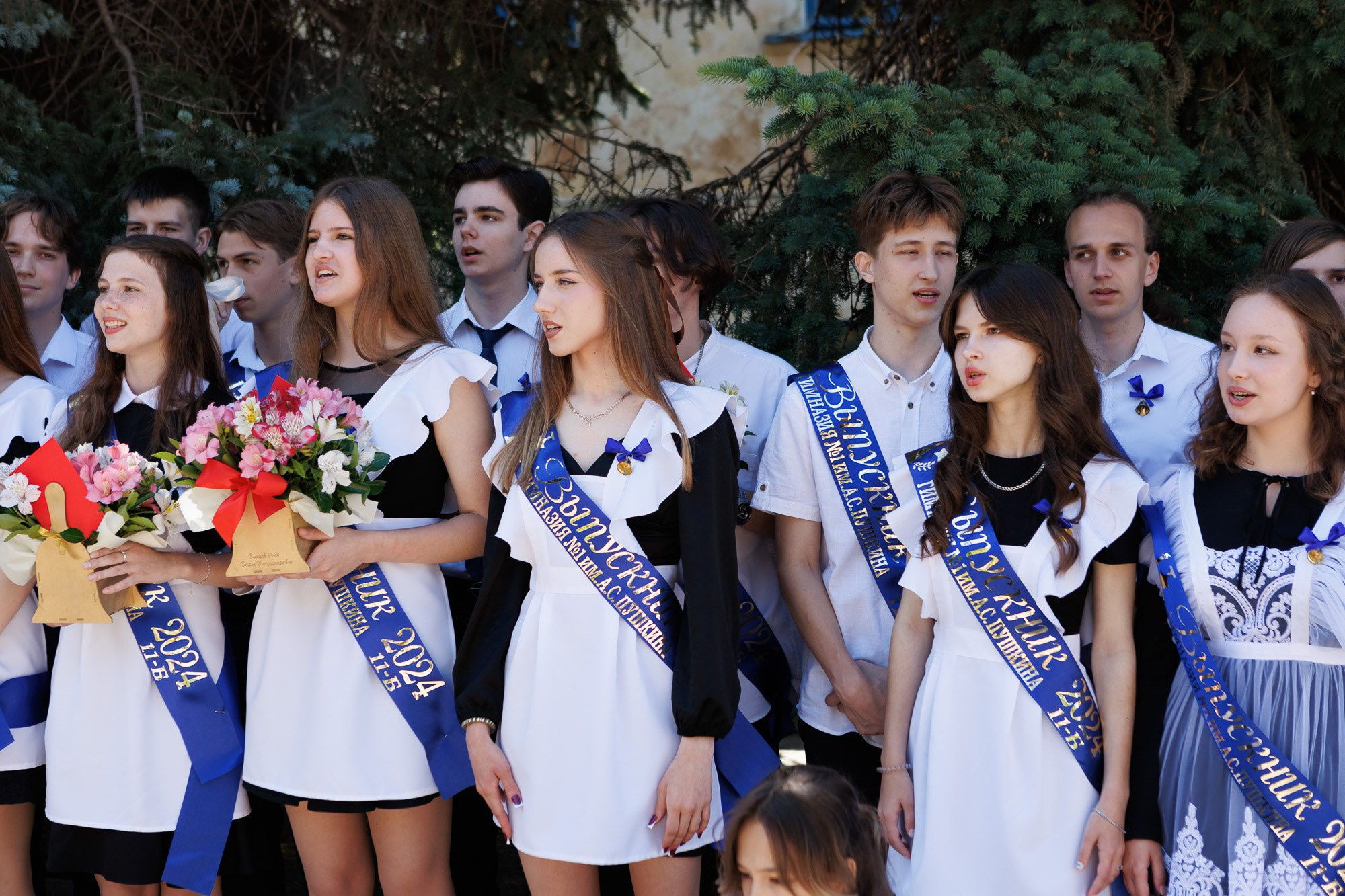 Последний звонок в Гимназии № 1, г. Севастополь. Свадебный фотограф, фотосъемка в Крыму, Севастополе, Симферополе, Ялте