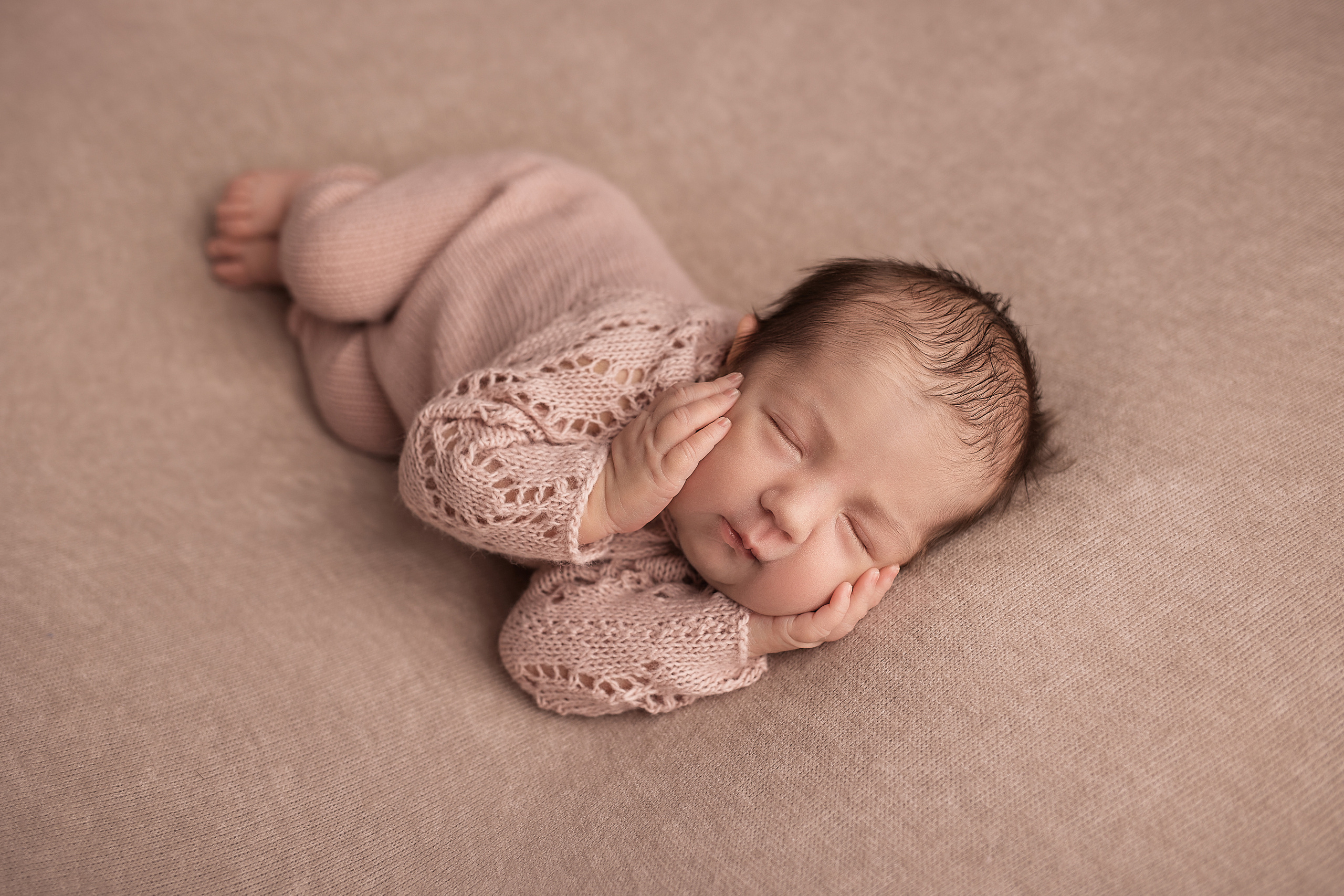 НОВОРОЖДЕННЫЕ. ФОТОГРАФ НОВОРОЖДЕННЫХ ЧЕРЕПОВЕЦ САНКТ-ПЕТЕРБУРГ