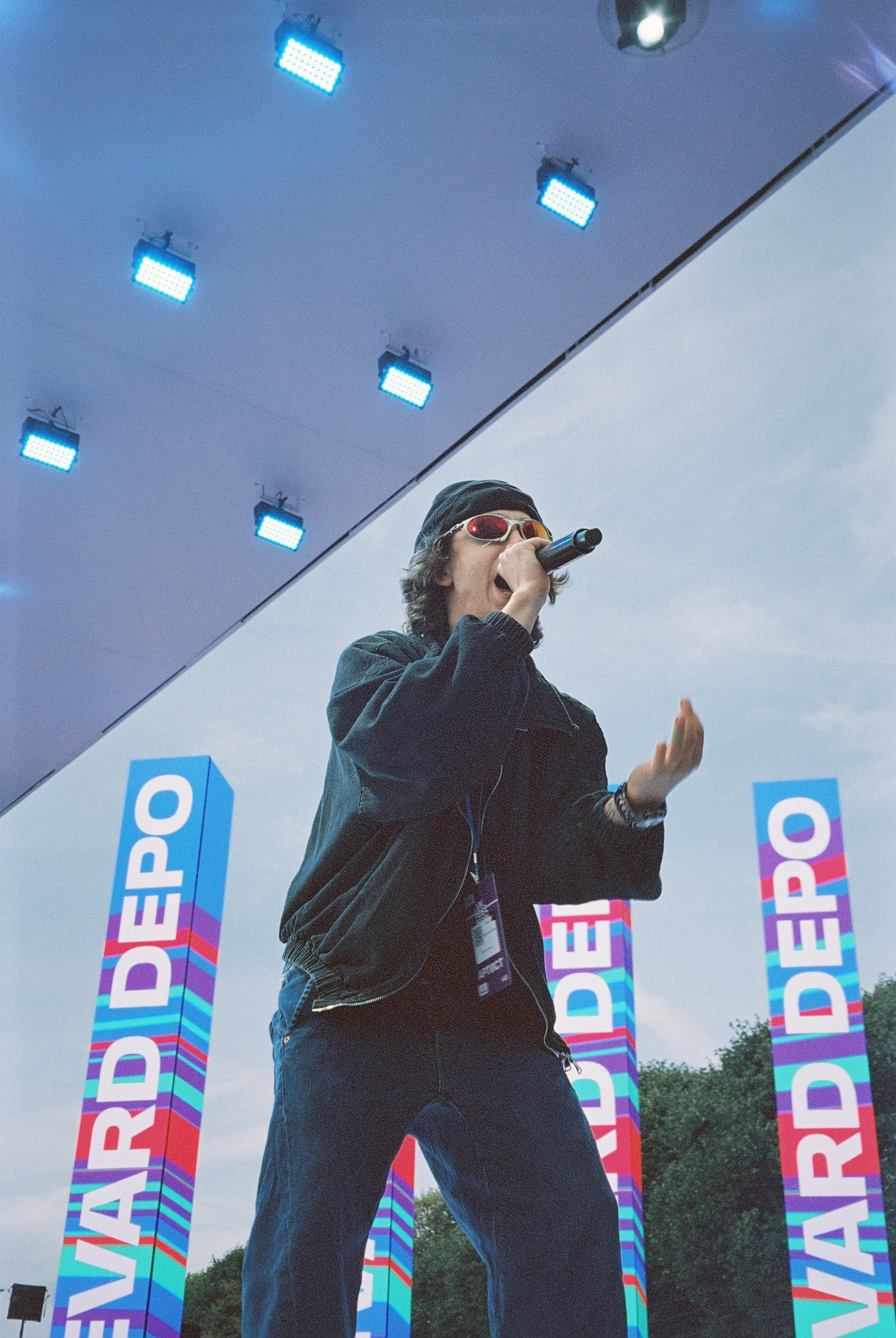 <VK>. Плёночный фотограф Москва, Саша Звук