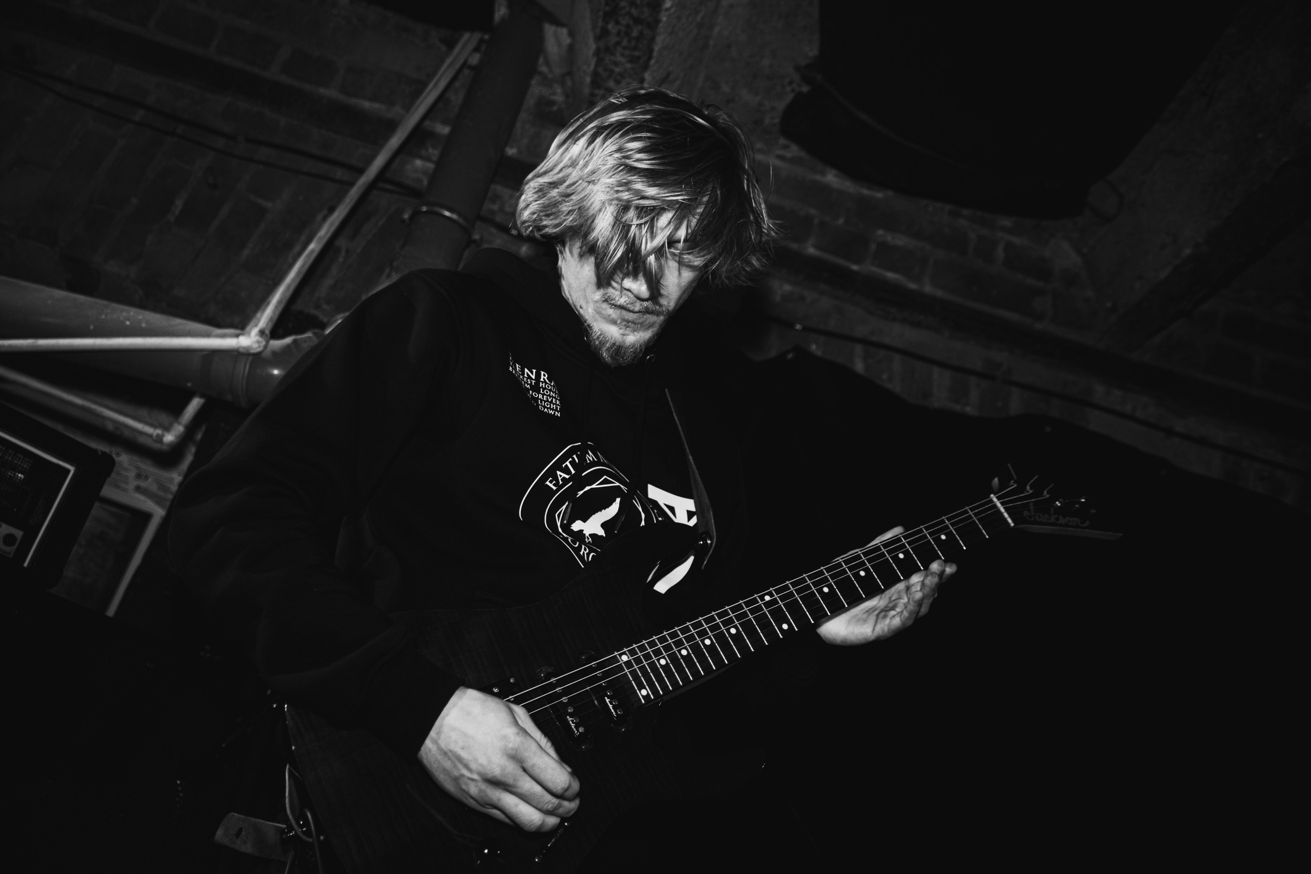 Laugar & Шумы Штормовых Широт & Пожары На Дальнем Севере 11.10.2025. Репортажный фотограф в Москве Legiodot