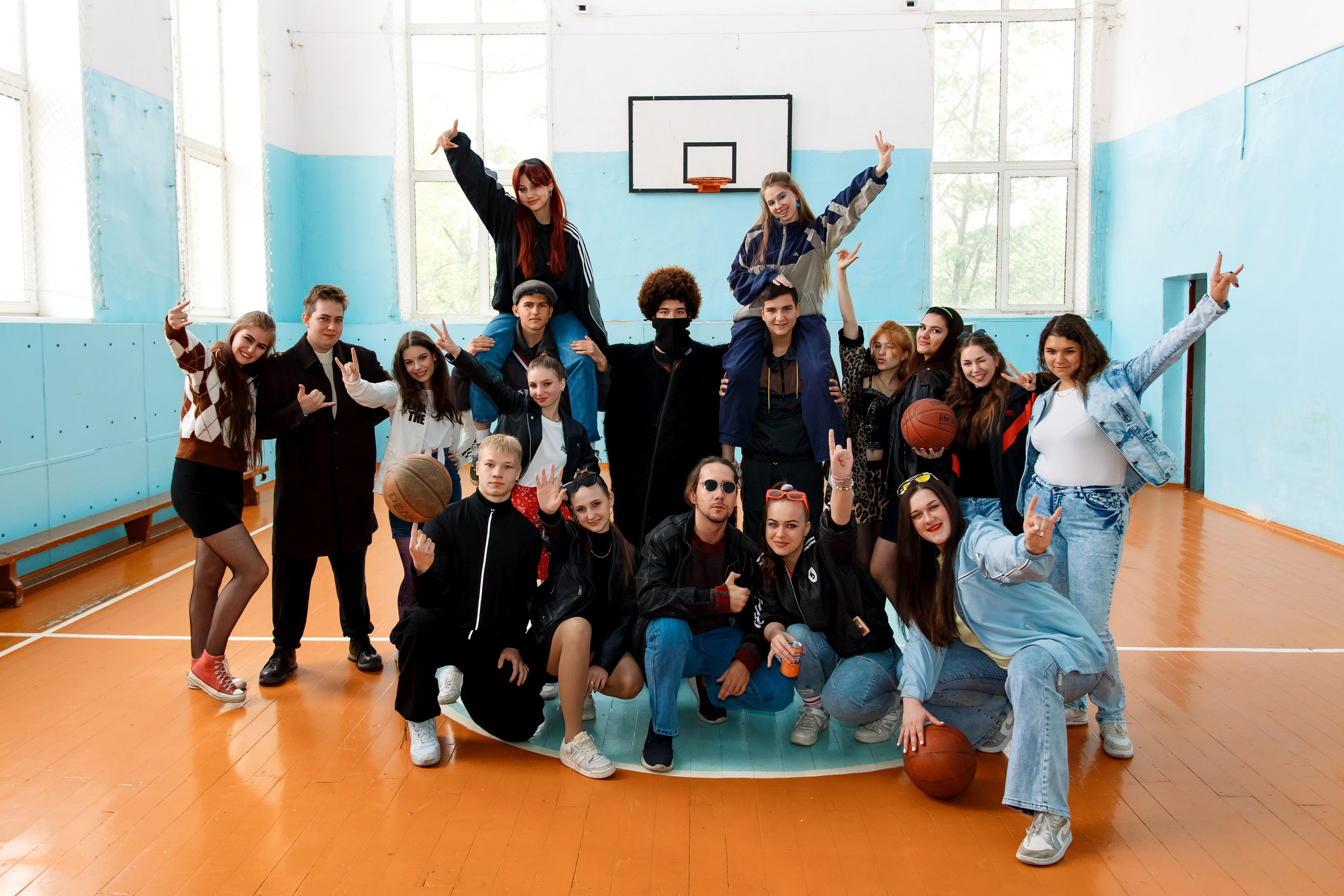 11 класс день не послушания в школе. Фотограф Любовь Корниенко, Примоский край