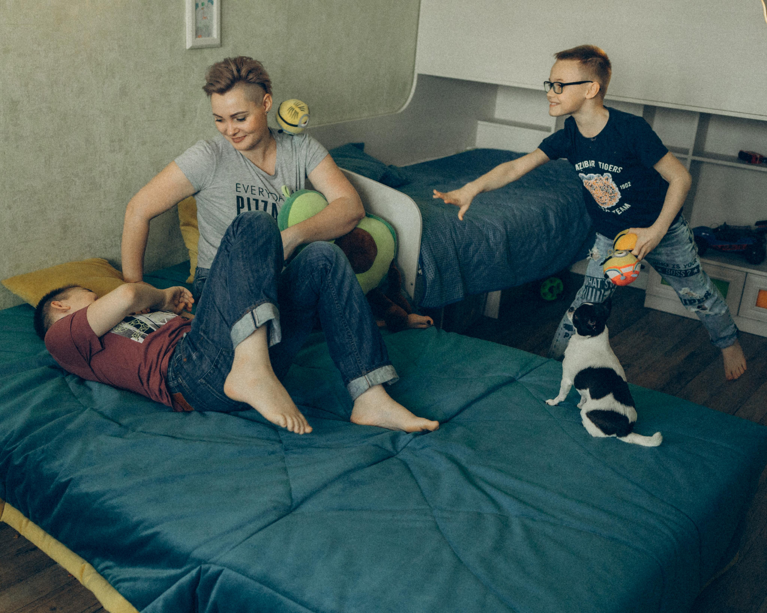 Ирина, Захар и Егор. Домашняя съемка. Портретный и семейный фотограф в Саратове Елена Шустова