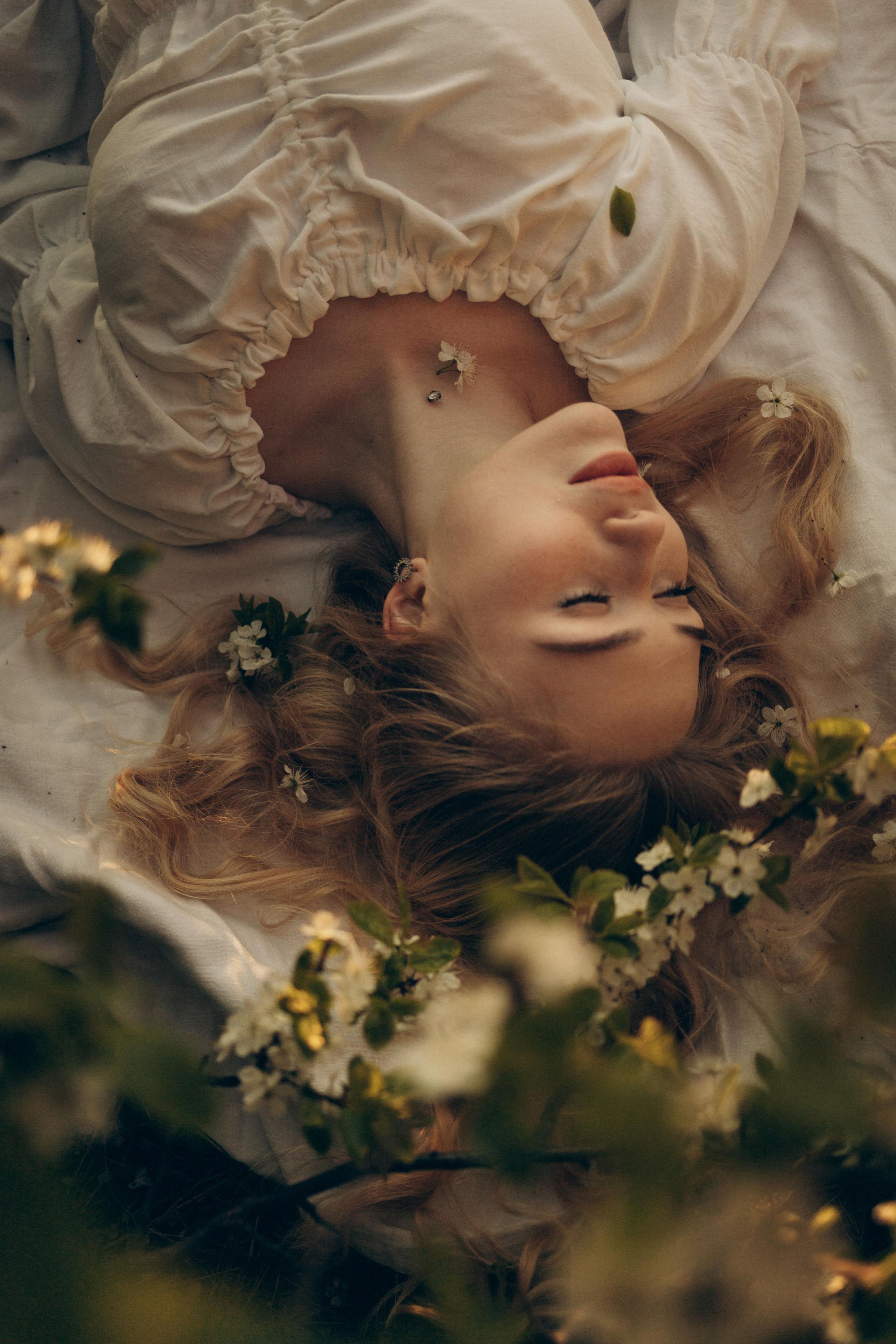 Съемка в цветении для Татьяны. Портретный и семейный фотограф в Саратове Елена Шустова