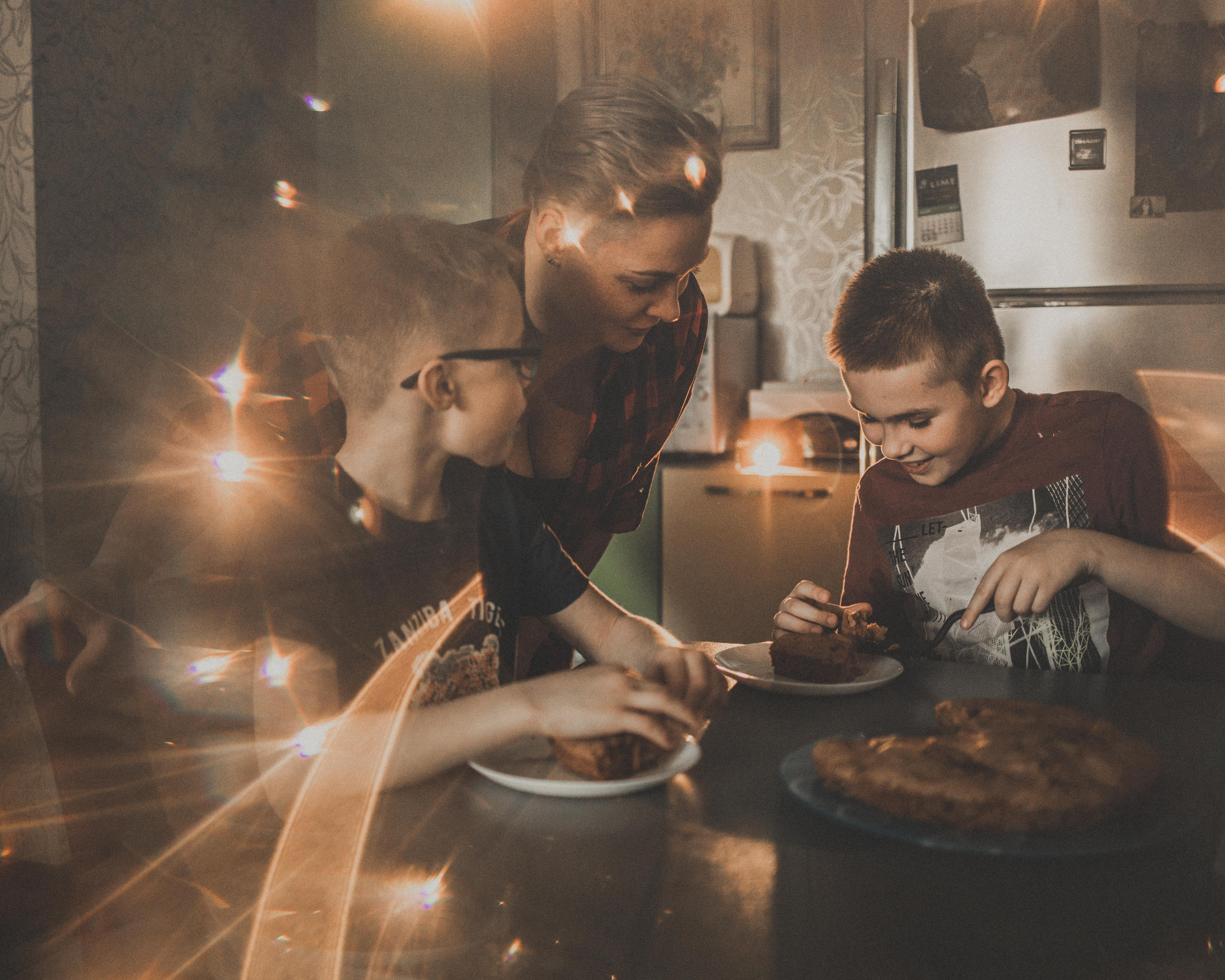 Ирина, Захар и Егор. Домашняя съемка. Портретный и семейный фотограф в Саратове Елена Шустова