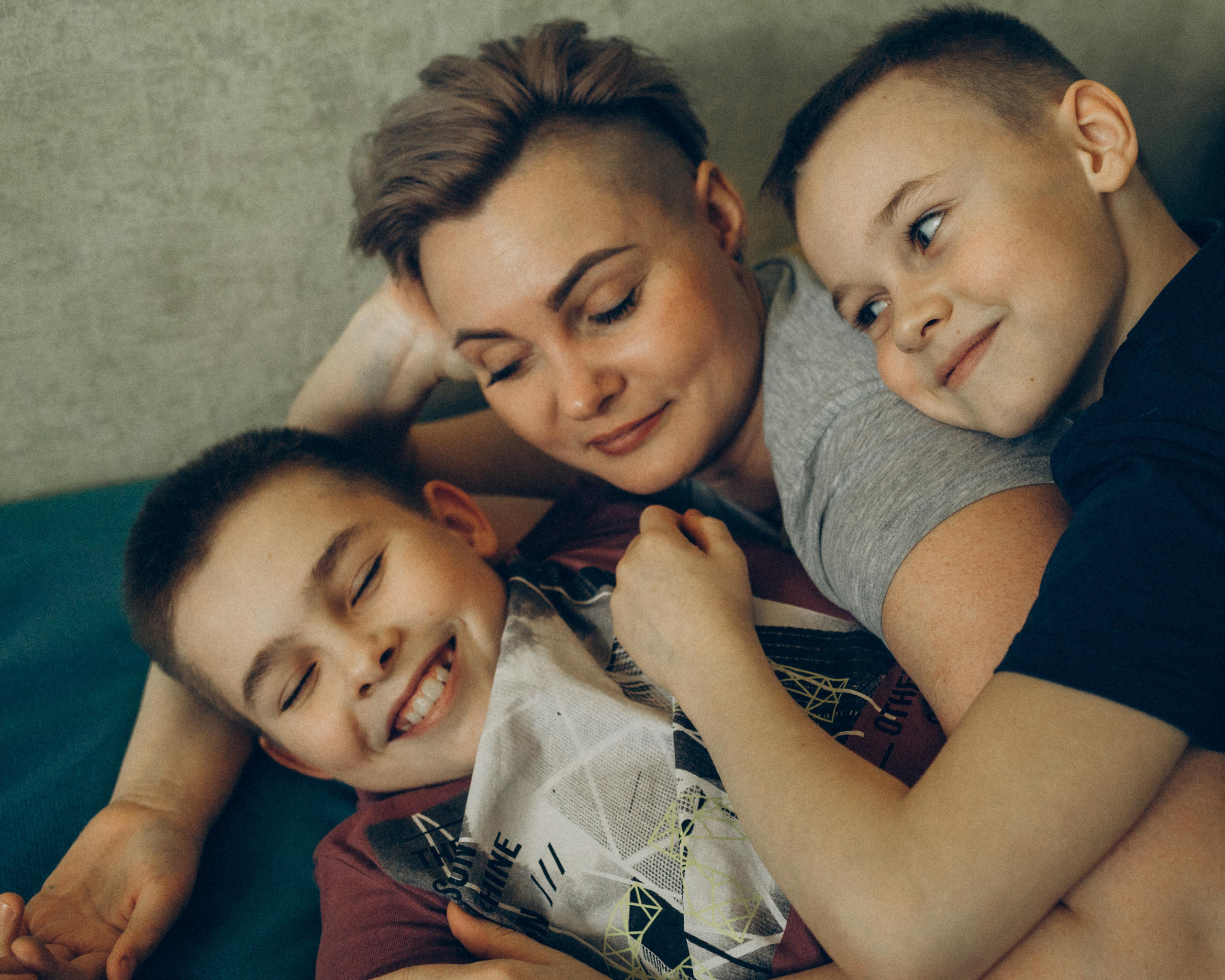 Ирина, Захар и Егор. Домашняя съемка. Портретный и семейный фотограф в Саратове Елена Шустова