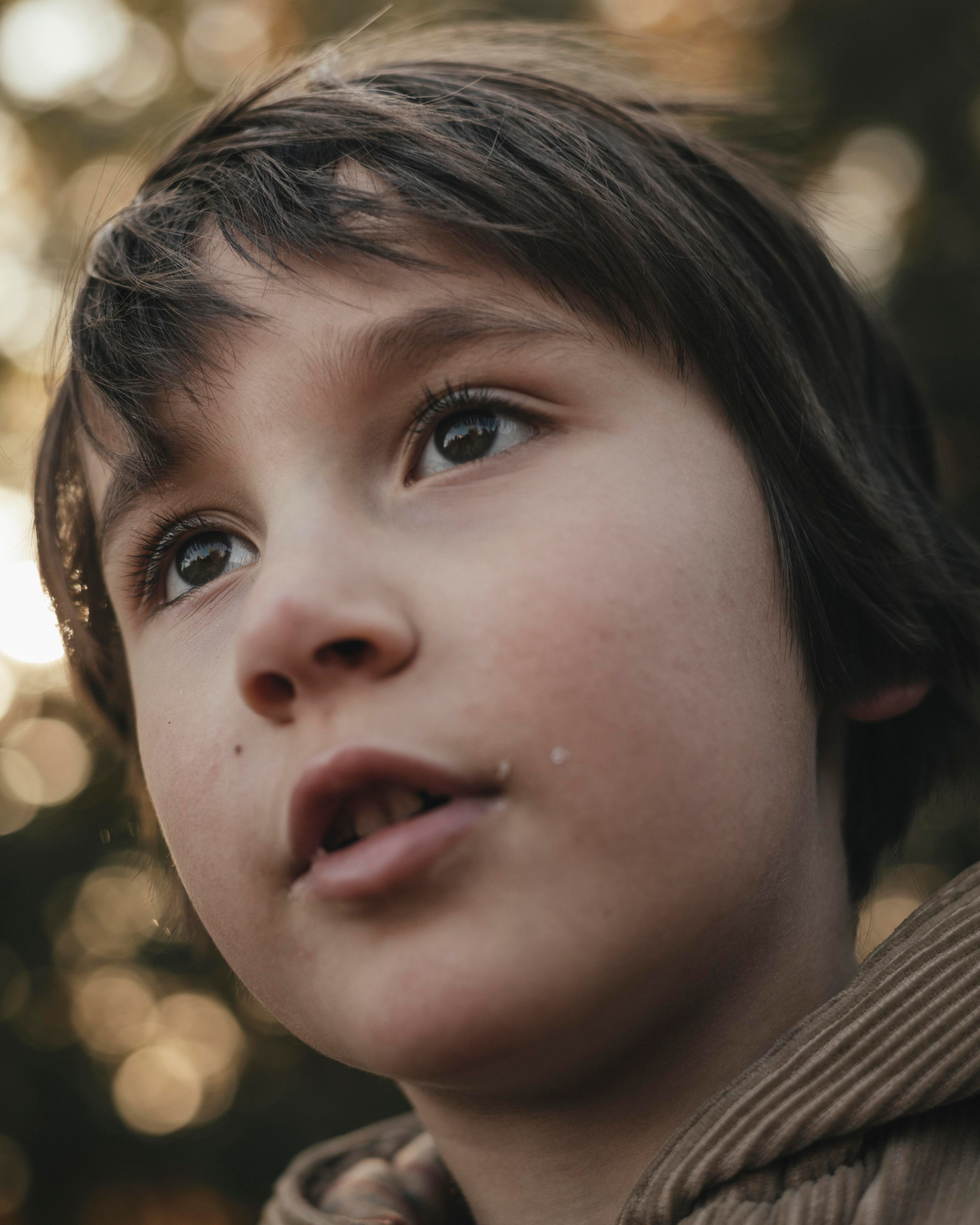 Вика, Вадим, Доминика и Макар. Осенняя съемка в домике. Портретный и семейный фотограф в Саратове Елена Шустова