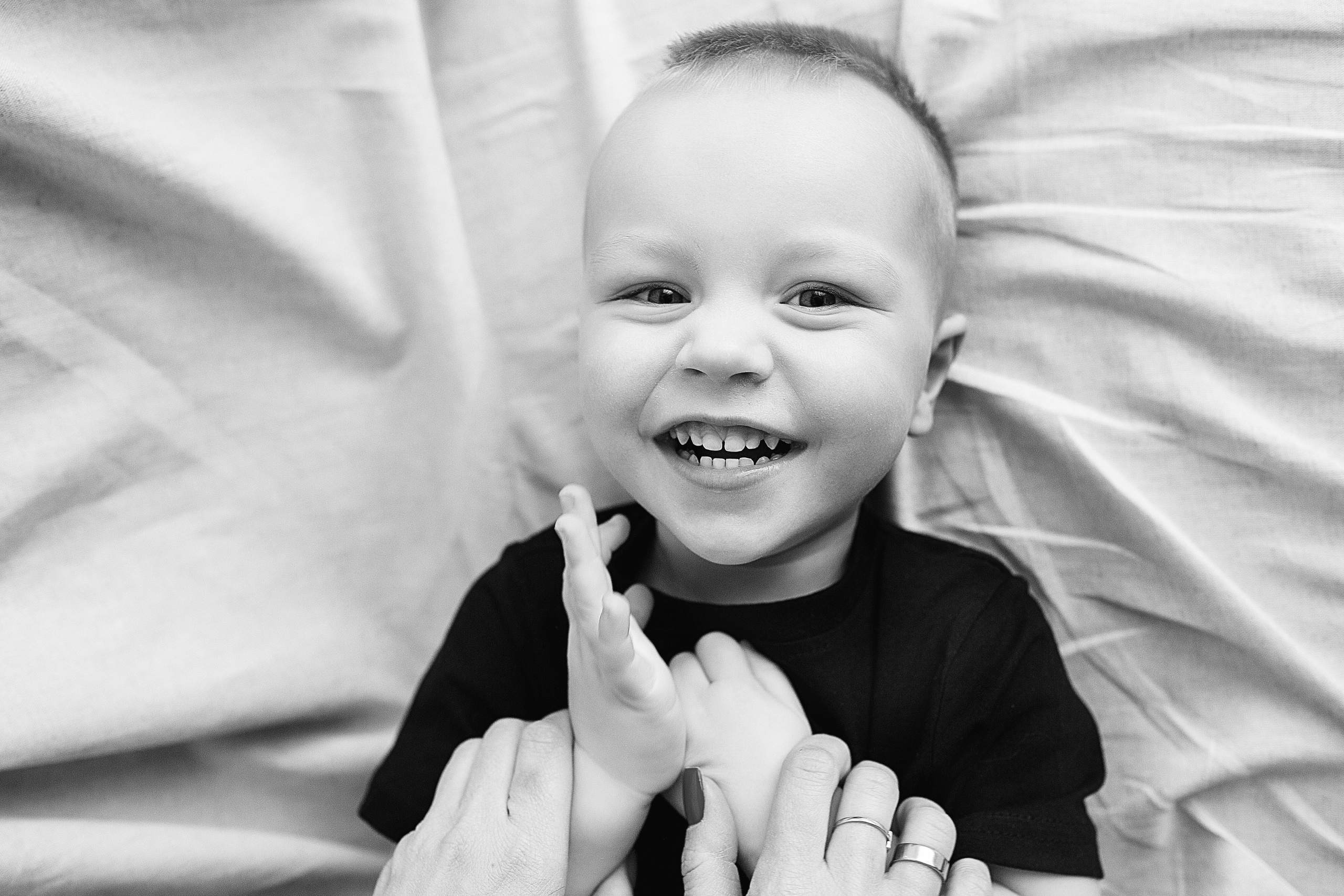 ЧБ серия. Фотограф новорожденных Оксана Полевская