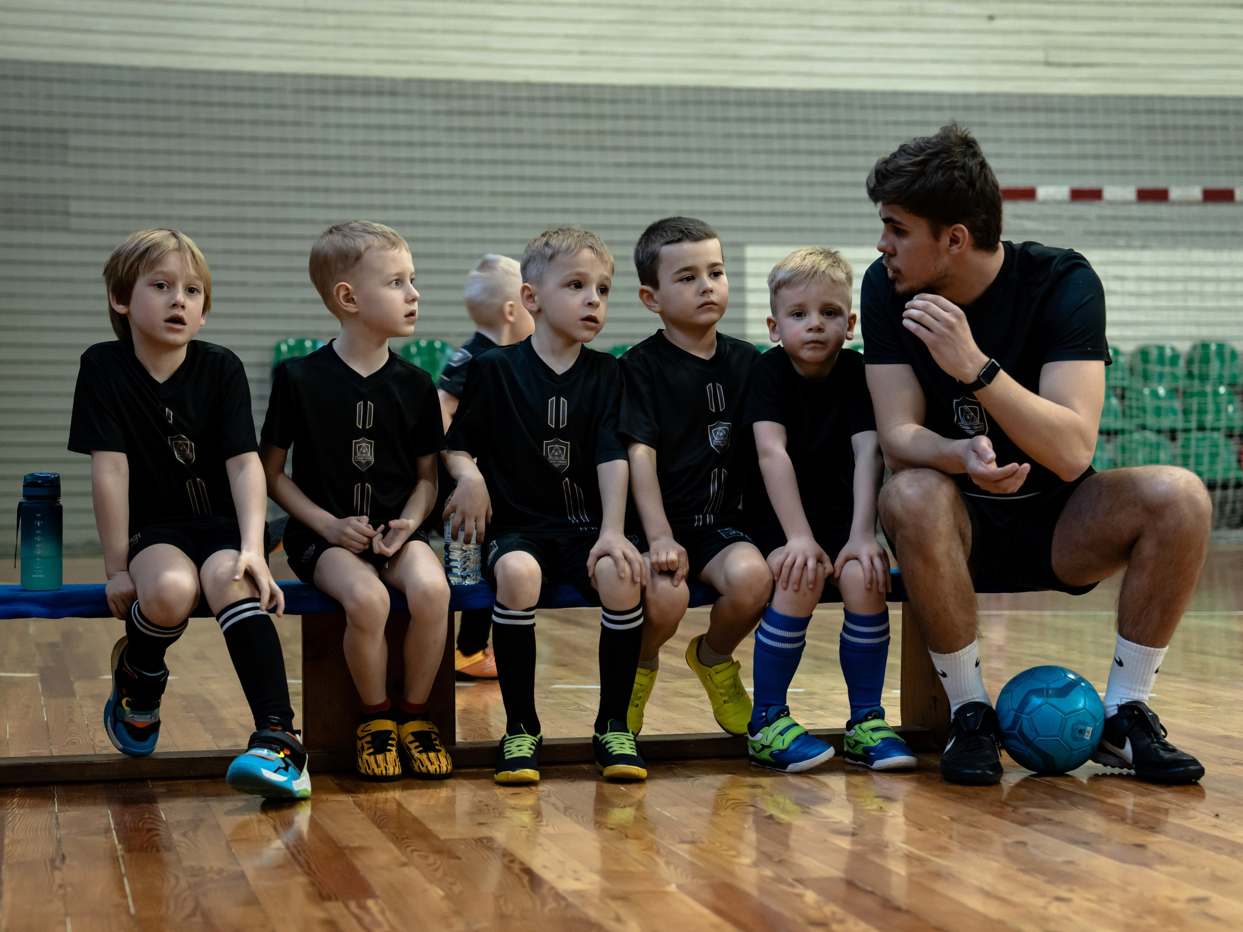 Тики-Така Противостояние 2025. Крамер Юлиана детский и семейный фотограф