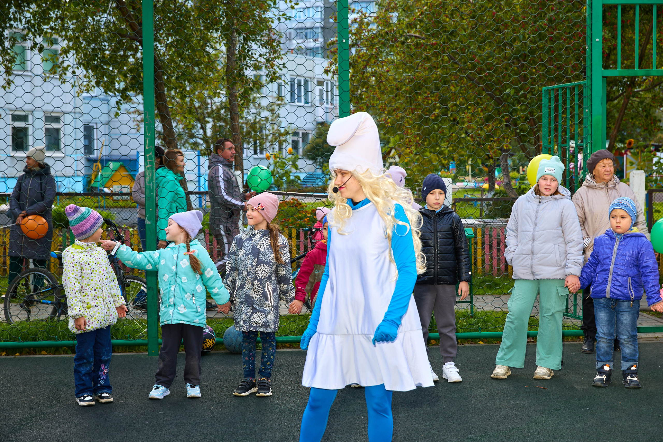 Лето закончилось, но праздник продолжается. День двора