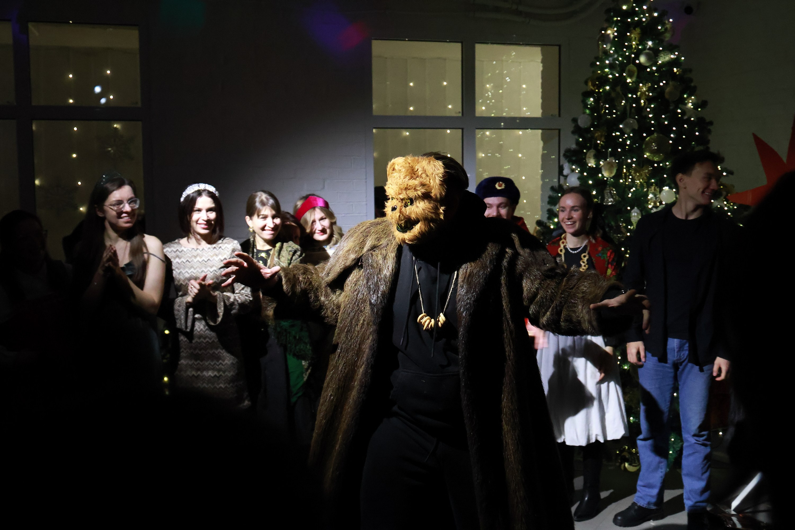 Новый год в школе MCS. Спортивный и репортажный фотограф Ермакова Светлана