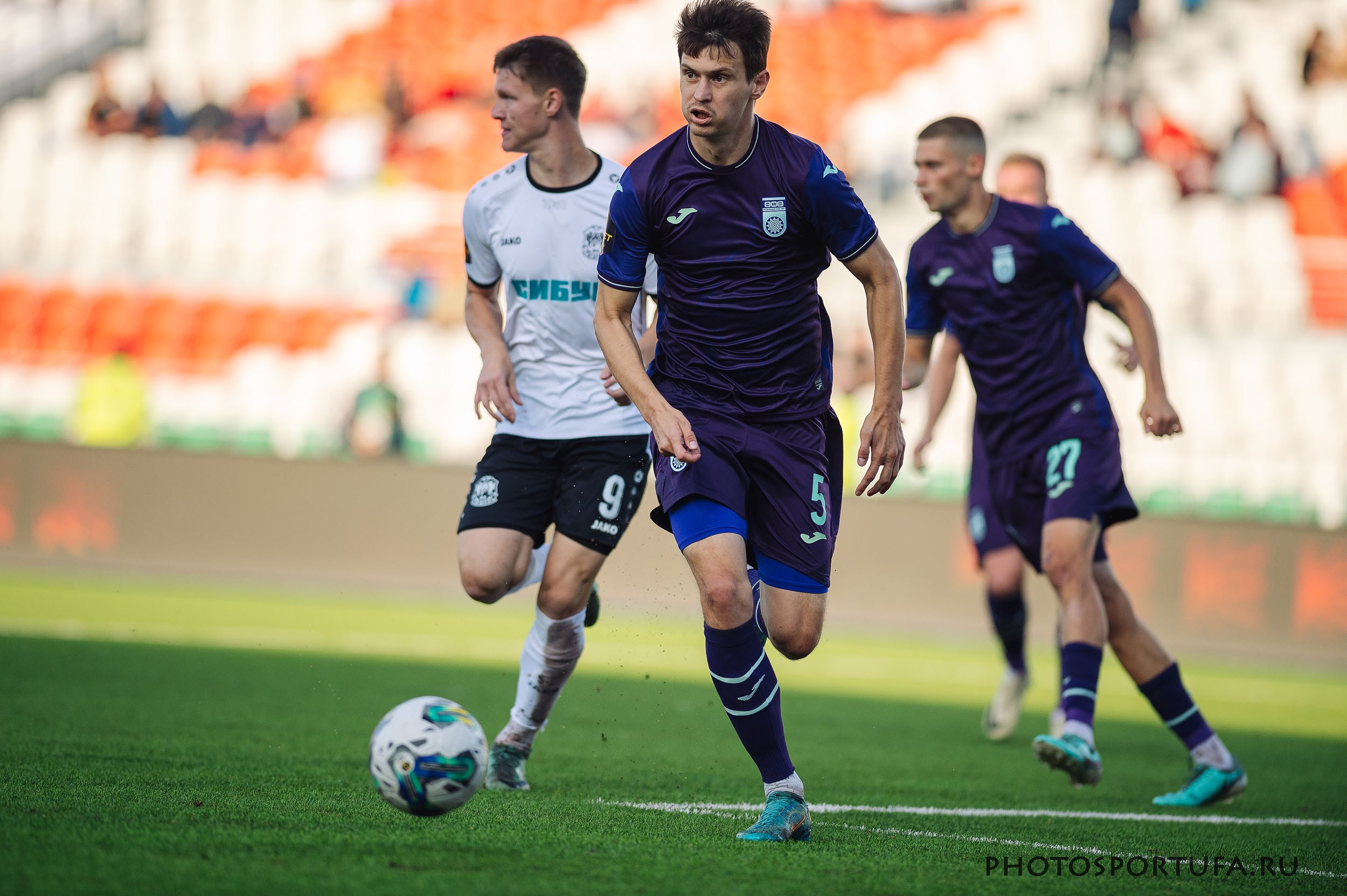 Россия — МЕЛБЕТ — Первая Лига. 4 -й тур «ФК УФА» — ФК «Тюмень». Спортивный фотограф в Уфе Евгений Буров