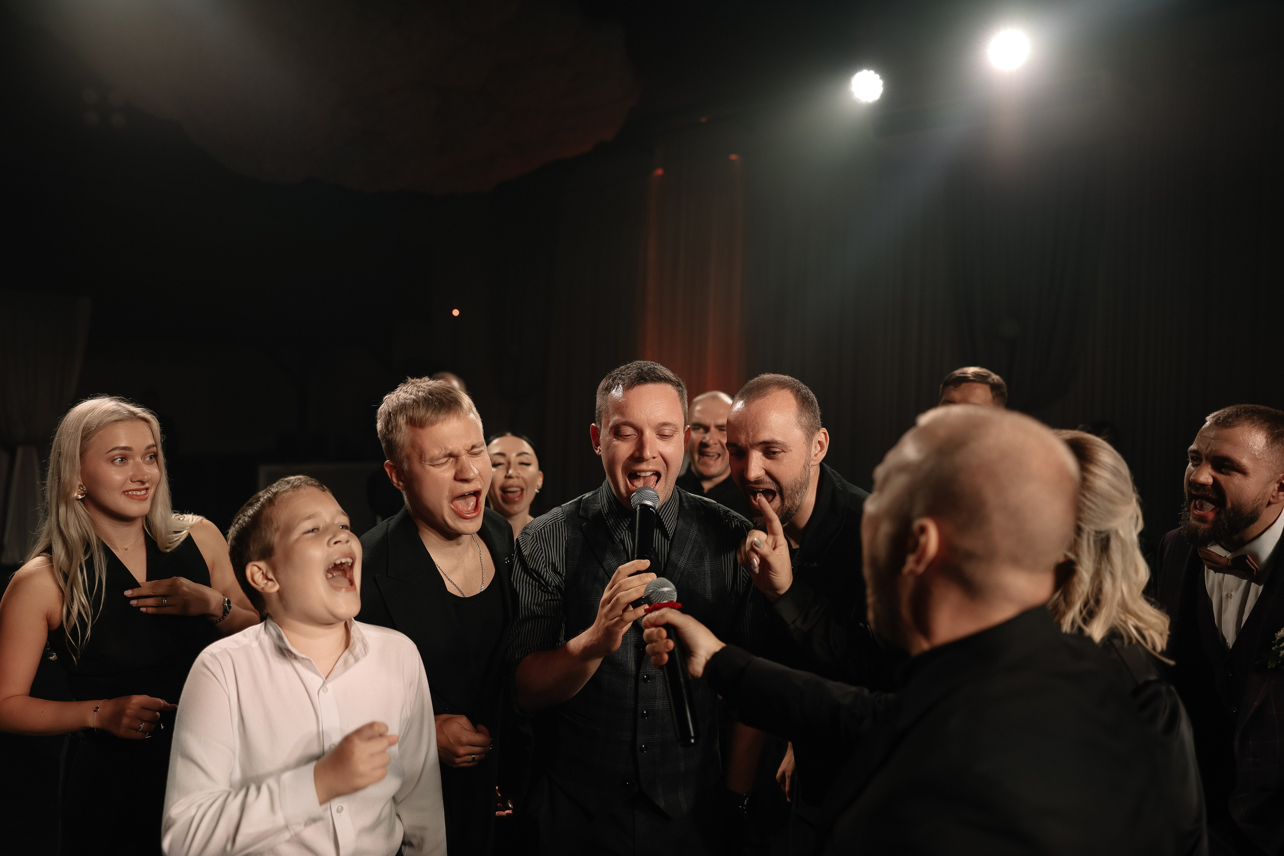 Игристая бусинка. Свадебный и семейный Фотограф Денис Кошель