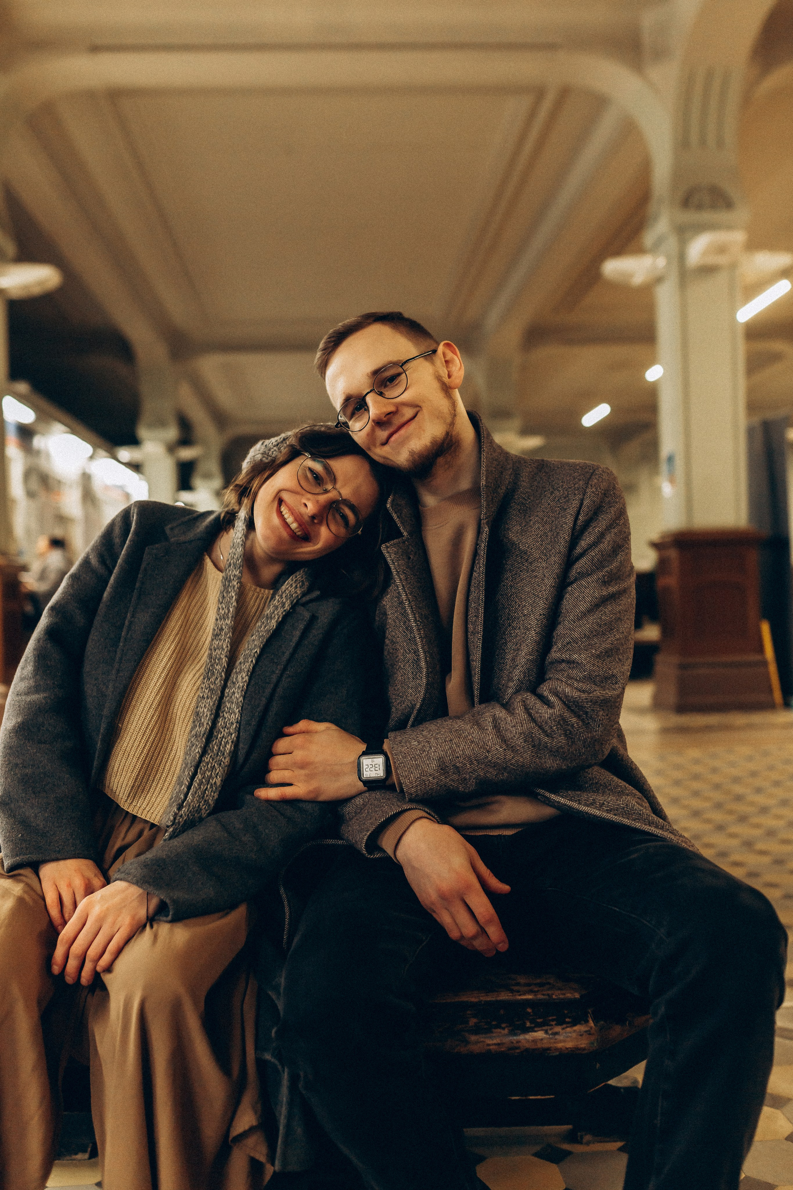 Никита и Юля: съёмка на Витебском вокзале. Фотограф Санкт-Петербург Князева Елизавета