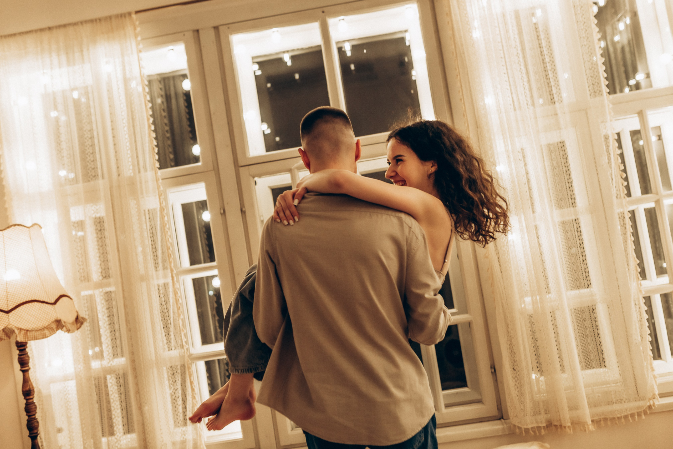 LoveStory Никита и Лиза в студии. Фотограф Санкт-Петербург Князева Елизавета