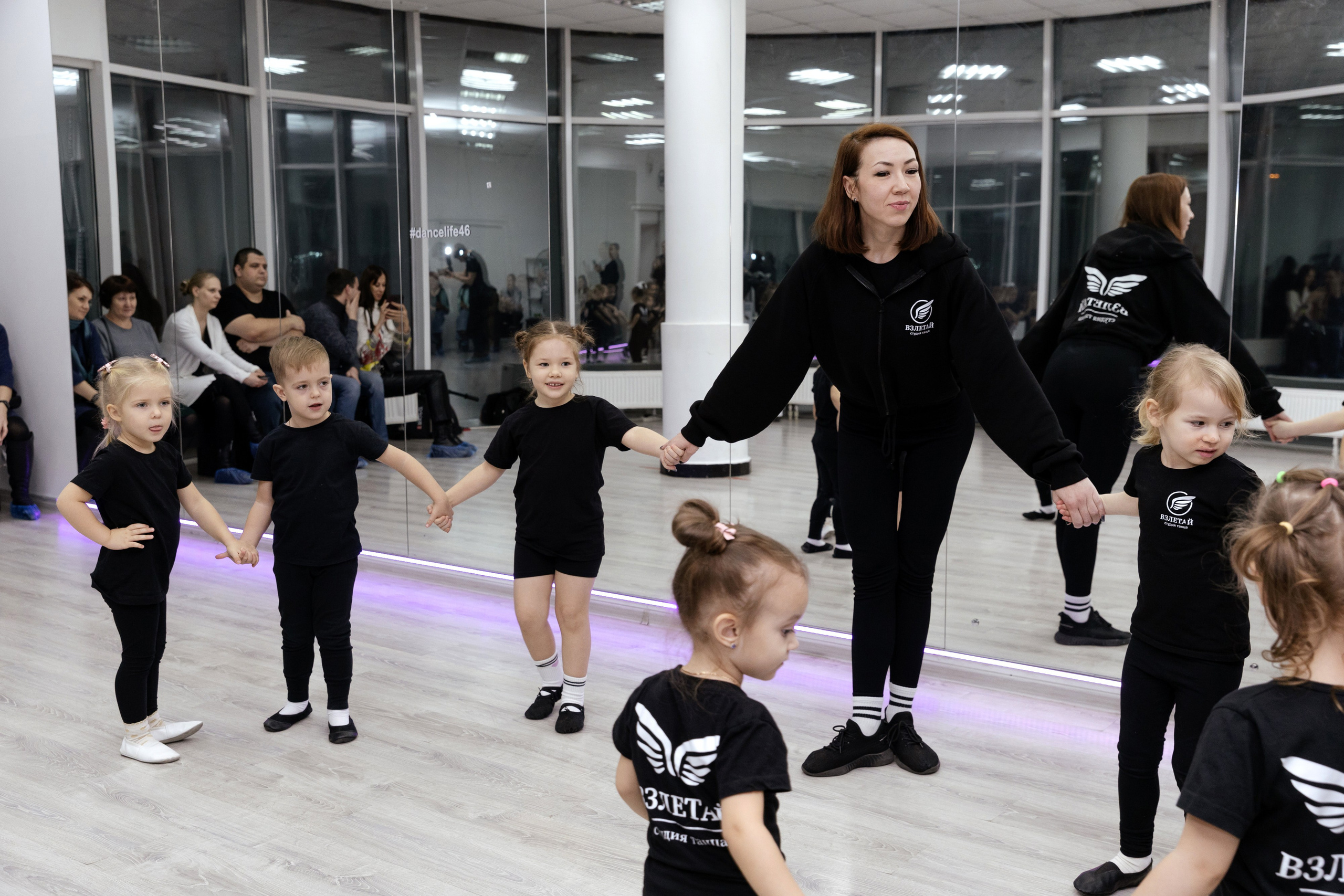 Студия «Взлетай». Открытый урок. Семейный фотограф — Макс Белогрудов