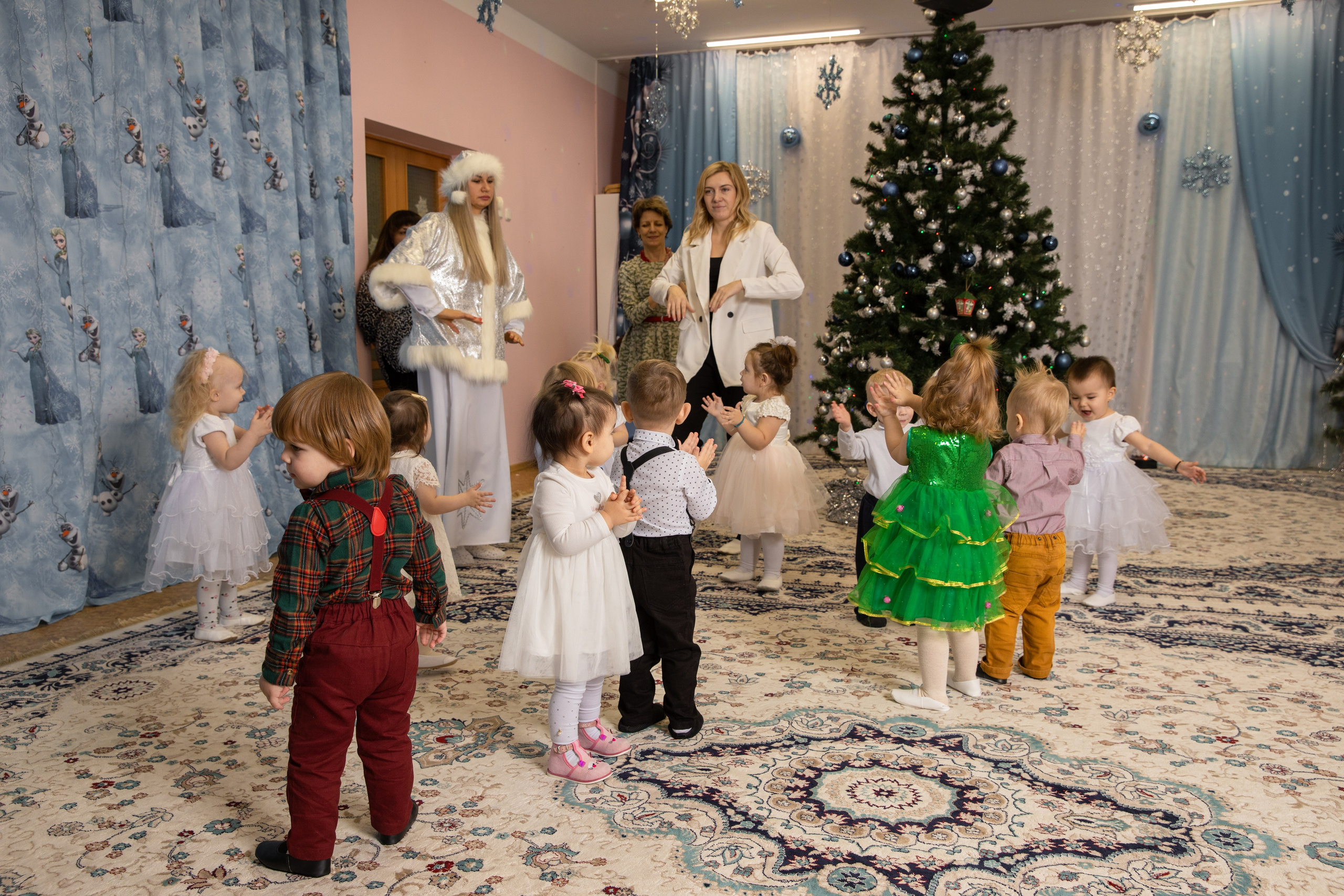 Новогодний утренник Успех. Фотограф в Железнодорожном и Балашихе