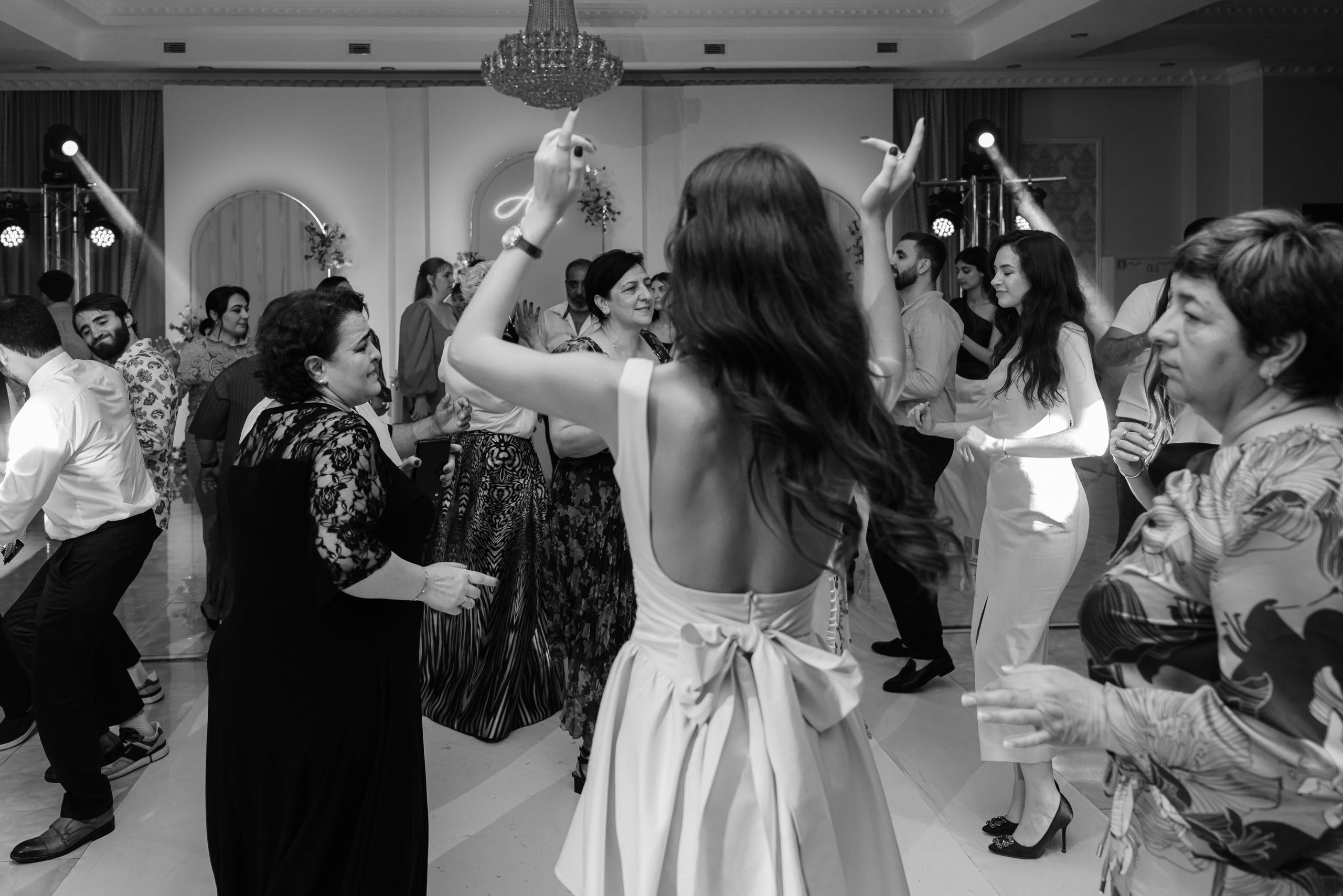 Артем и Лусине. Свадебный фотограф Красноярск Вязьминова Мария