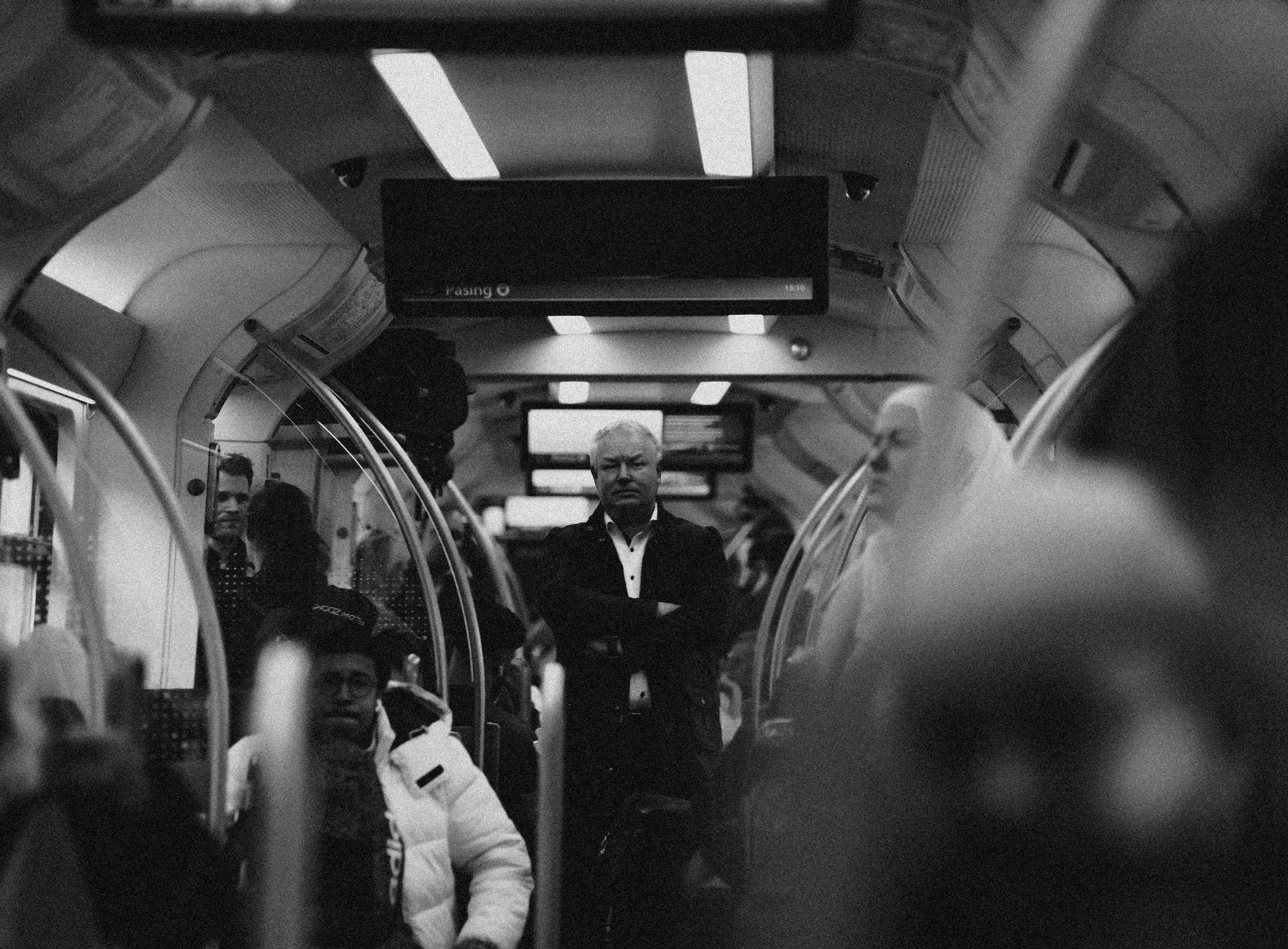 ЕВРОТУР. Стрит-фотография, полная абсурда, идиотизма и красоты