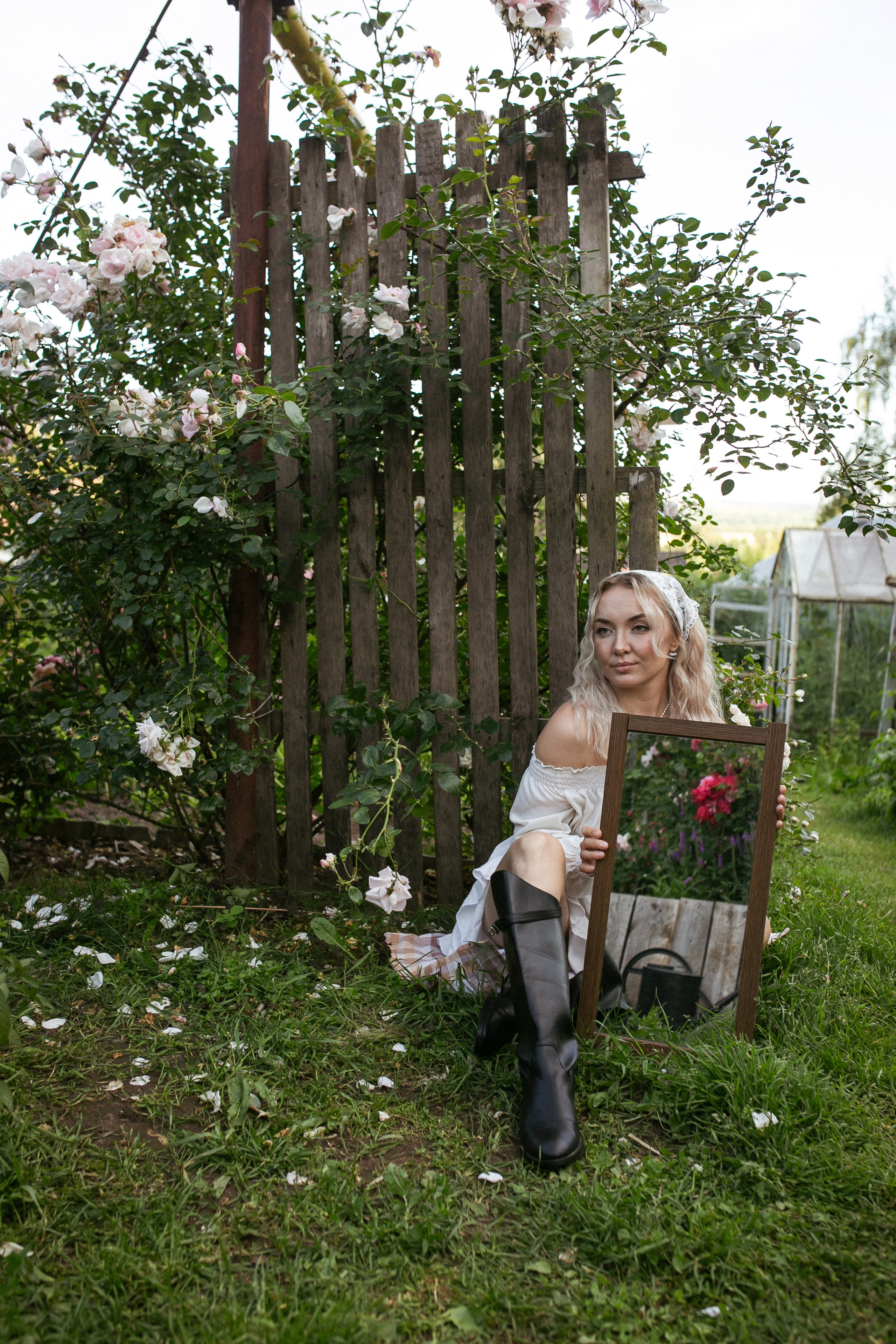 Фотосессия в шикарном саду с розами. Семейный и детский фотограф в Ижевске Анастасия Камариттинова